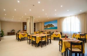 Restaurace v ubytování Hotel Marelba
