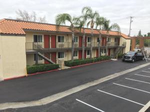 Gallery image of Econo Lodge in Bakersfield