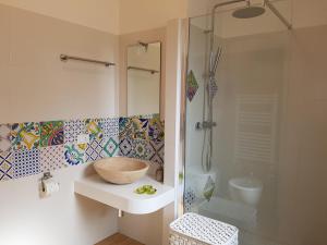Koupelna v ubytování B&B Verdearancio