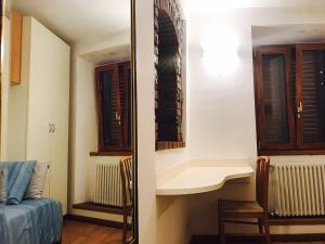 A seating area at Appartamento Armonia