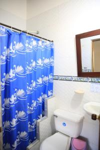 Et badeværelse på Hostal Pelikan Taganga
