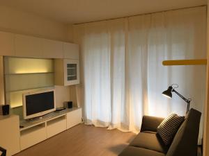 Foto dalla galleria di Appartamento al Fiume a Riva del Garda