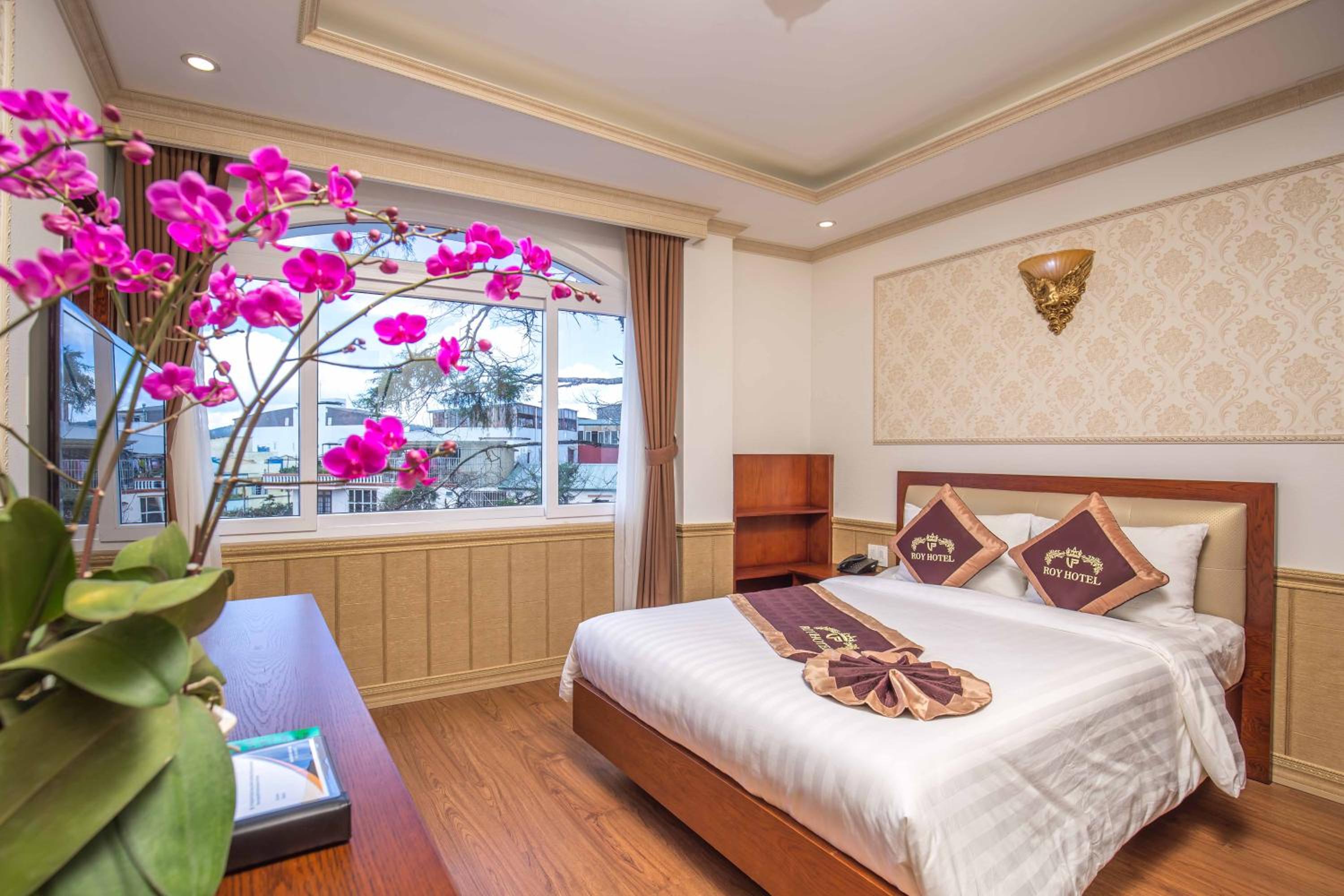 Roy Dala Hotel