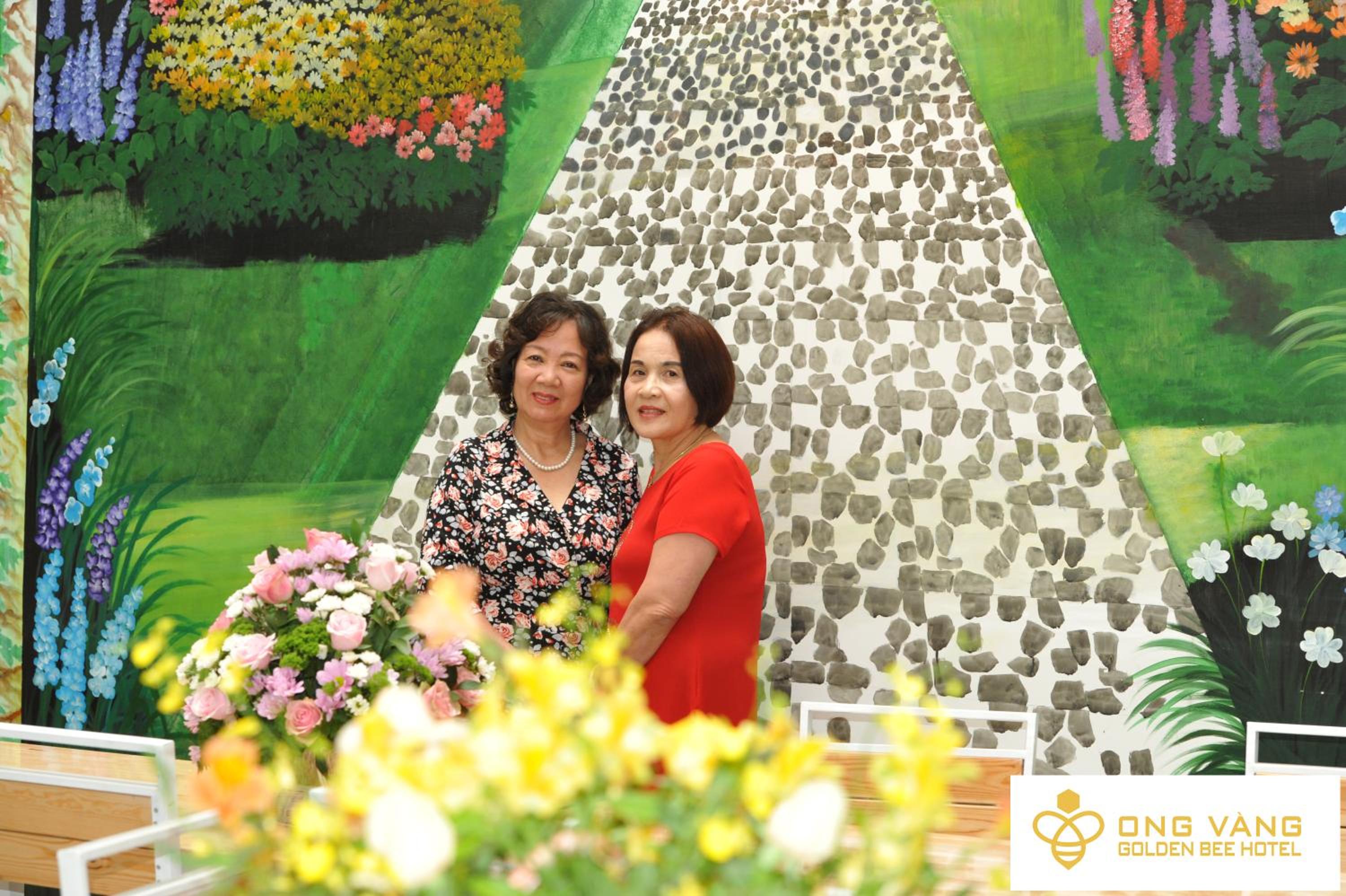 Golden Bee Hotel