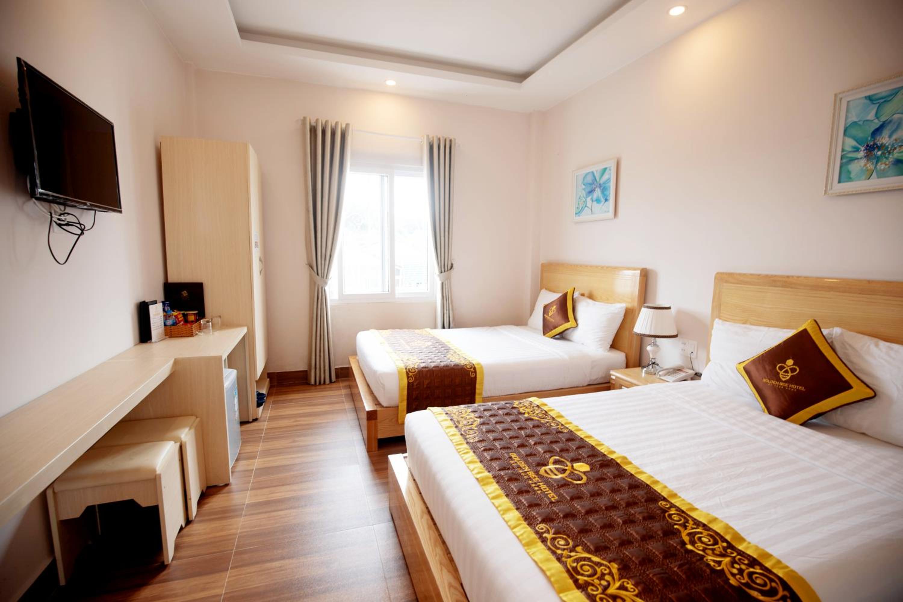 Golden Bee Hotel