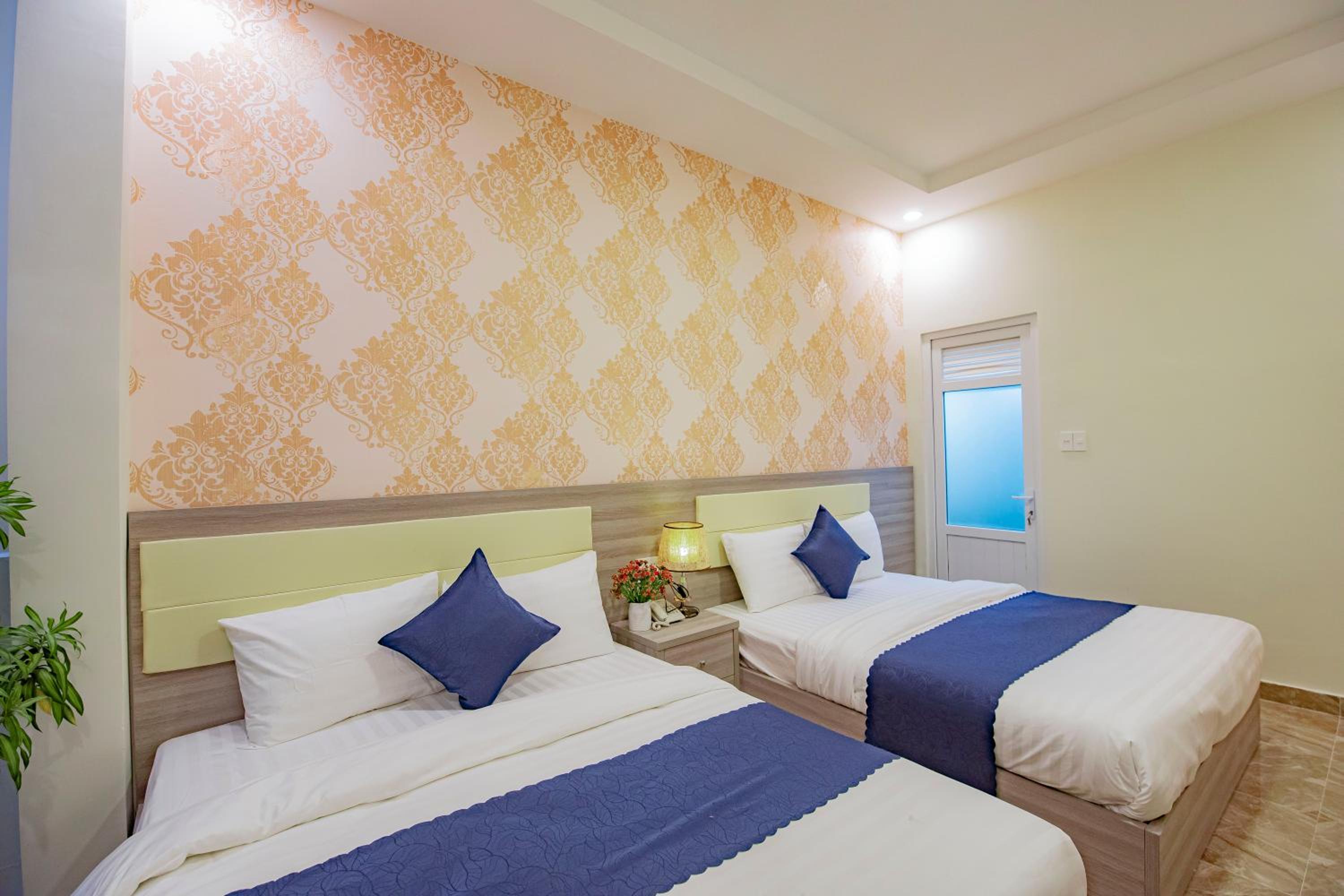 Khanh Uyen 1 Hotel
