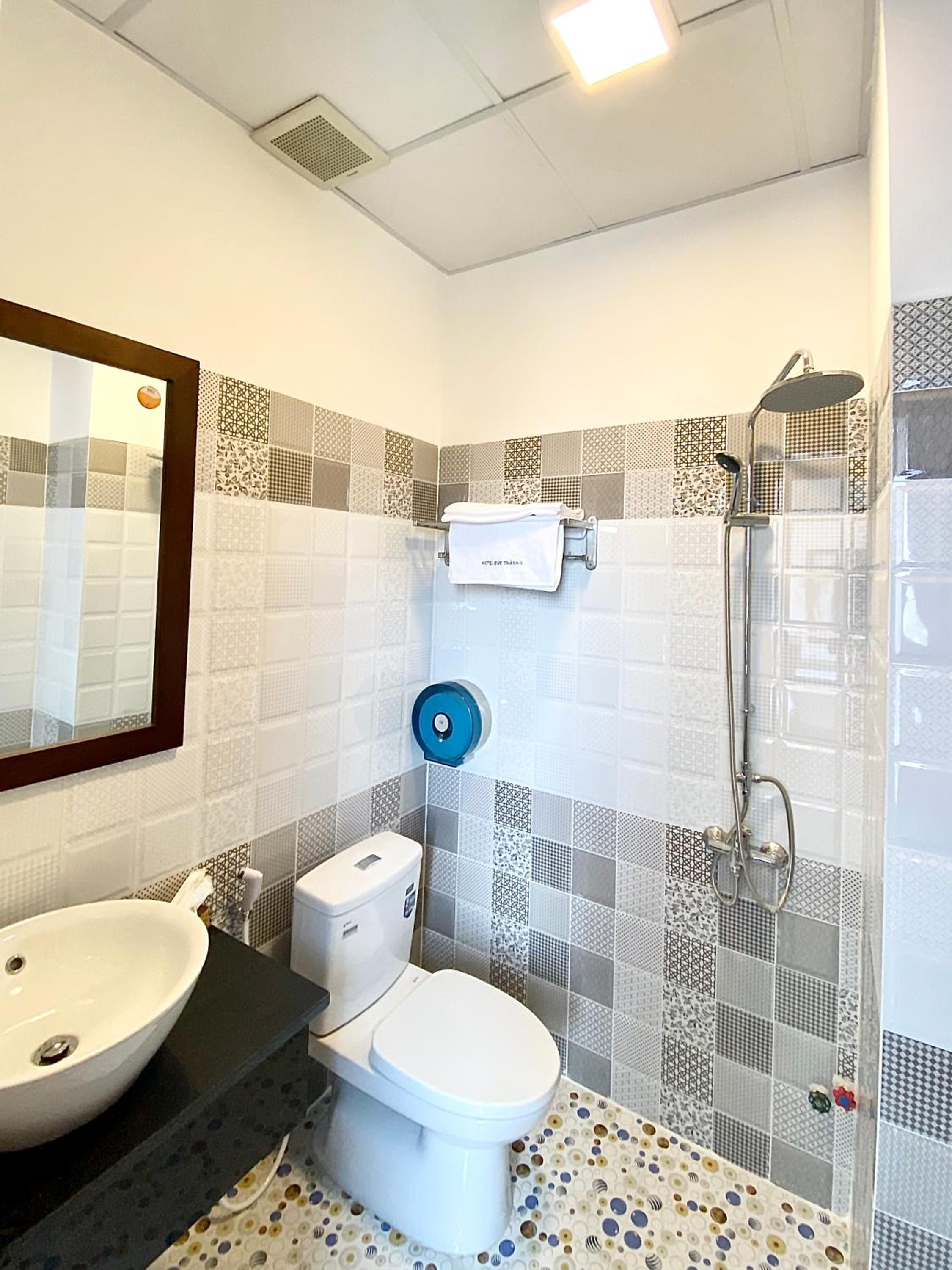 HOTEL ĐỨC THÀNH 2
