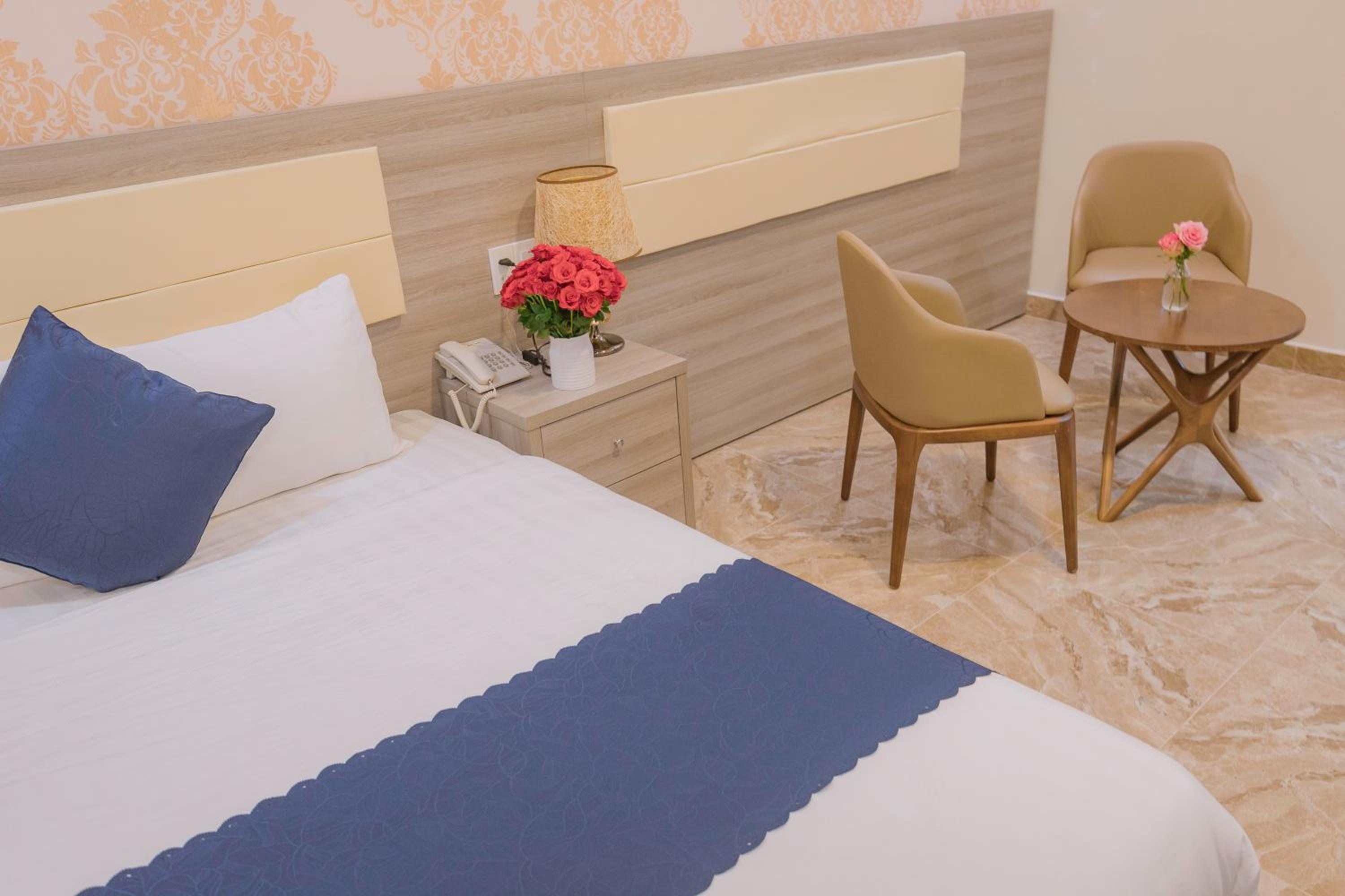 Khanh Uyen 1 Hotel