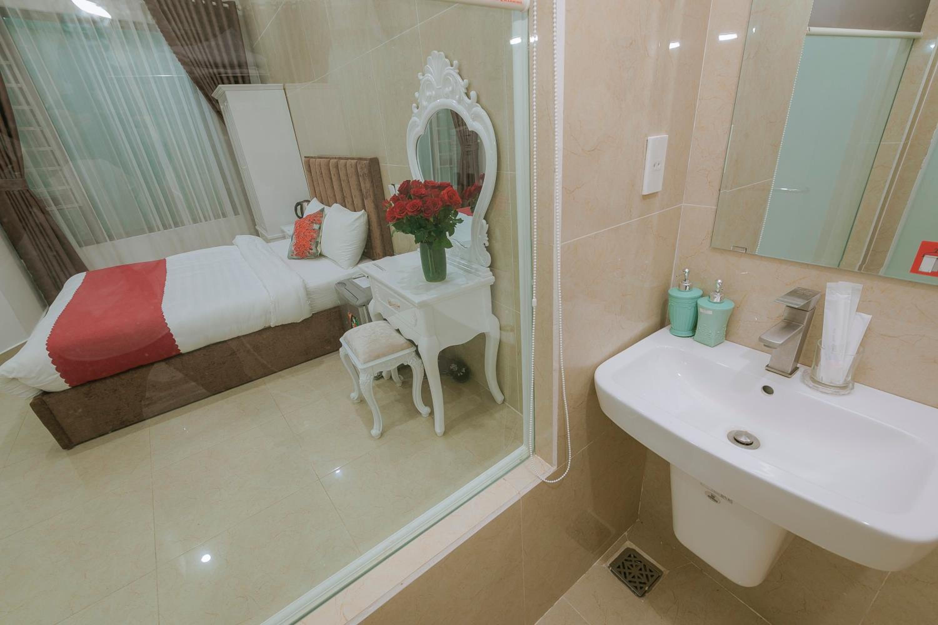 Ngàn Phố Studio & Love Hotel