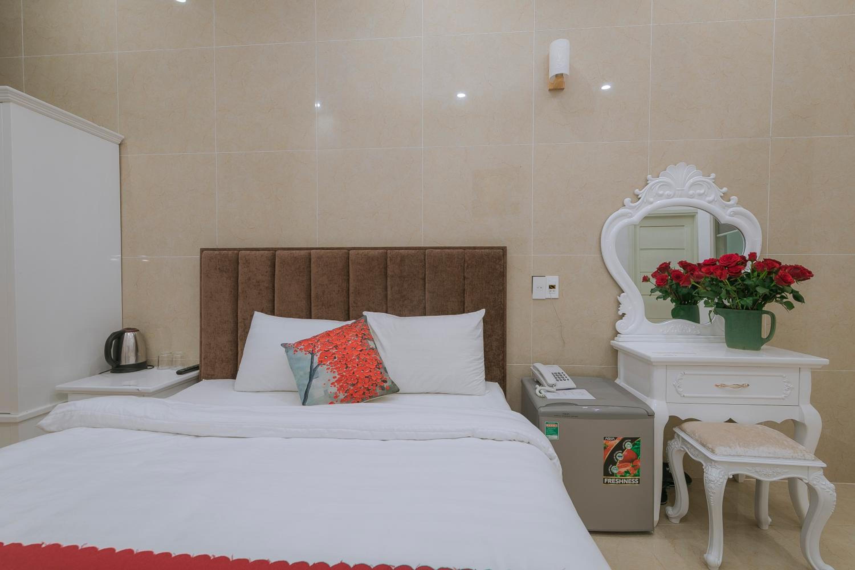 Ngàn Phố Studio & Love Hotel