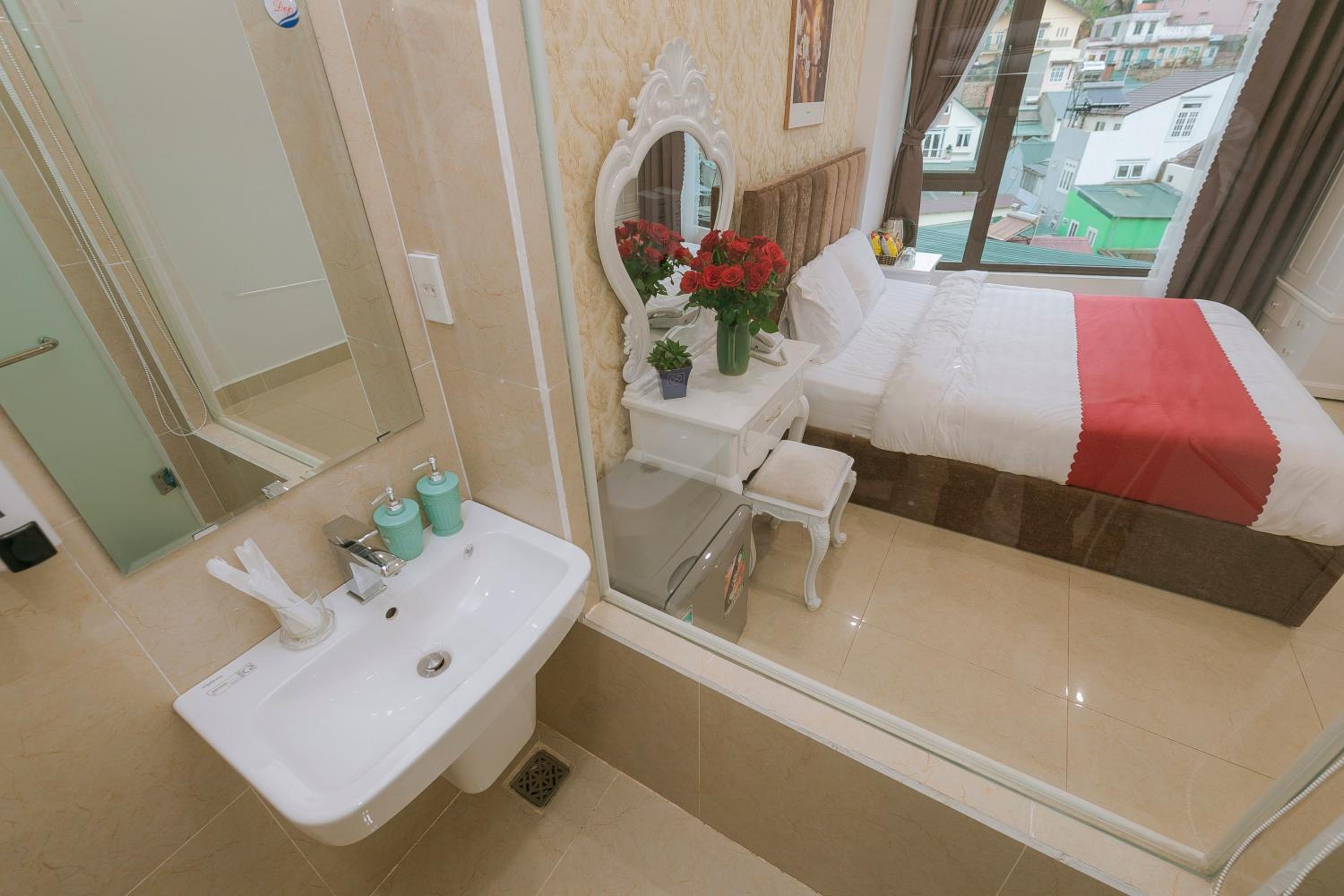 Ngàn Phố Studio & Love Hotel