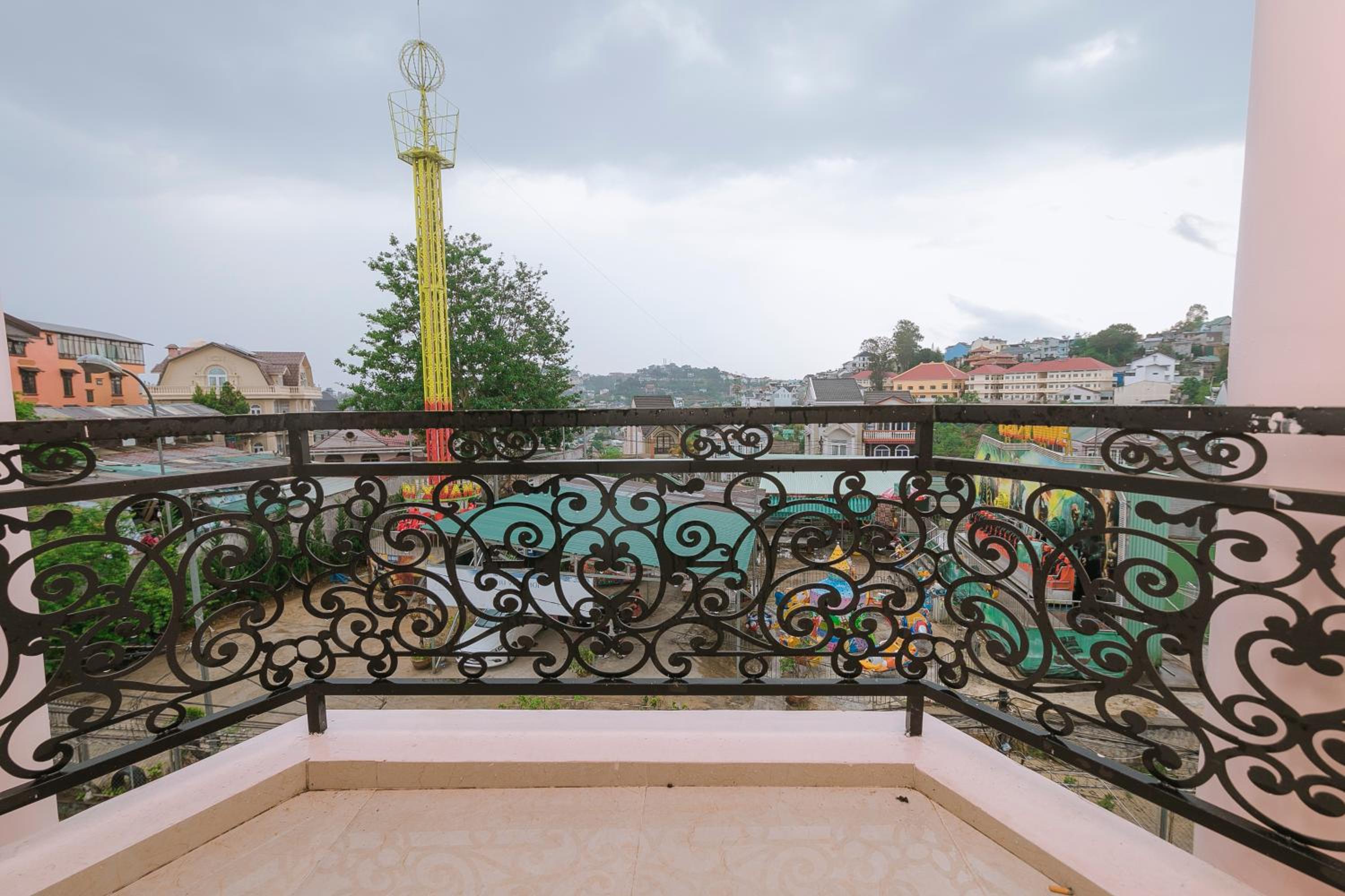 Ngàn Phố Studio & Love Hotel