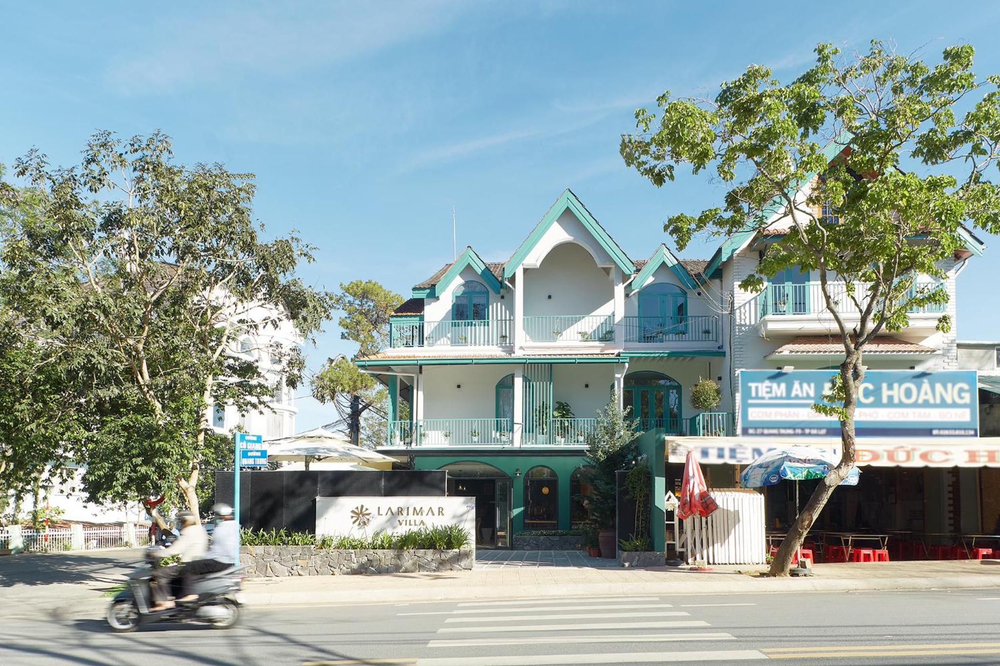 Larimar Villas Cô Giang