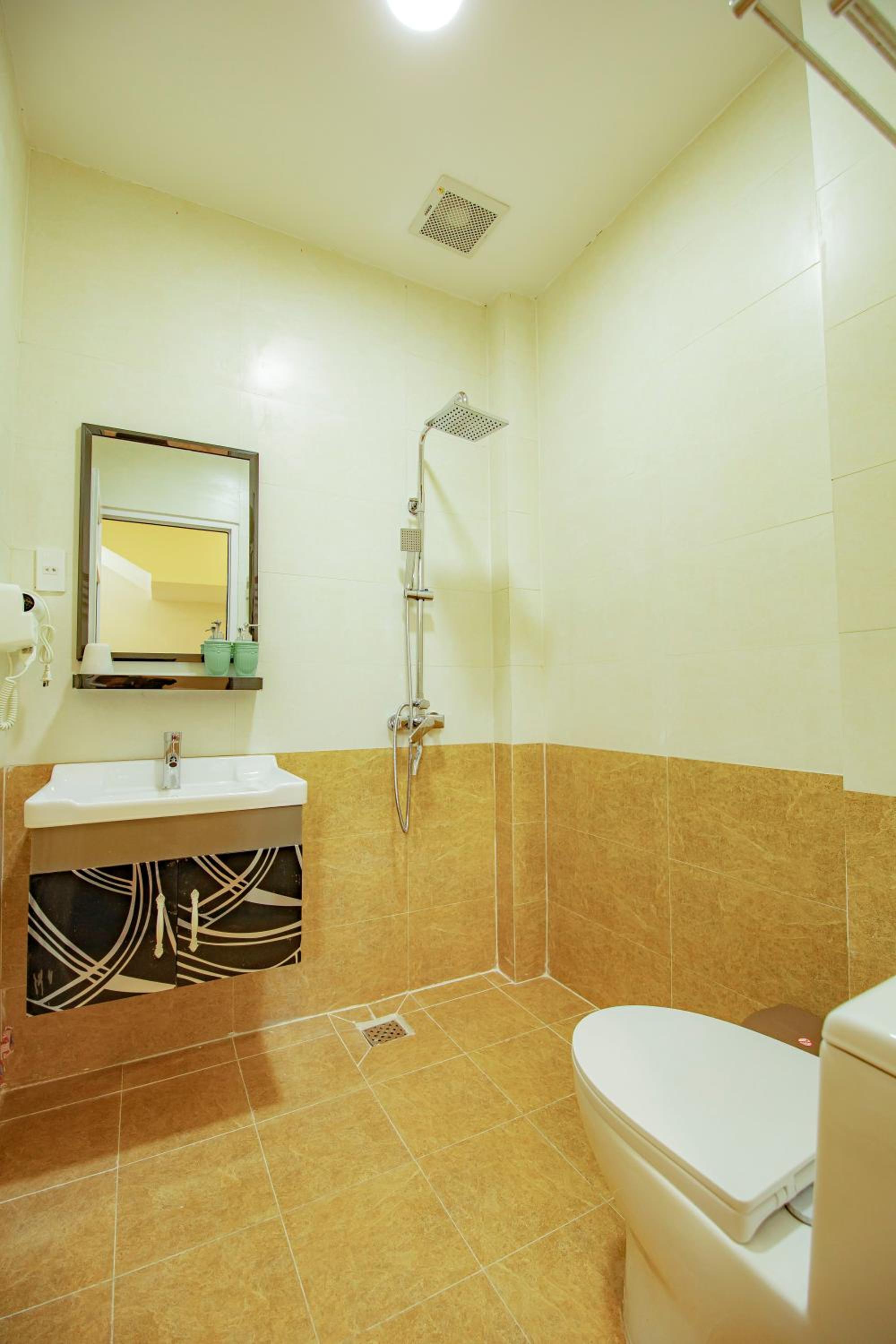 Khanh Uyen 1 Hotel