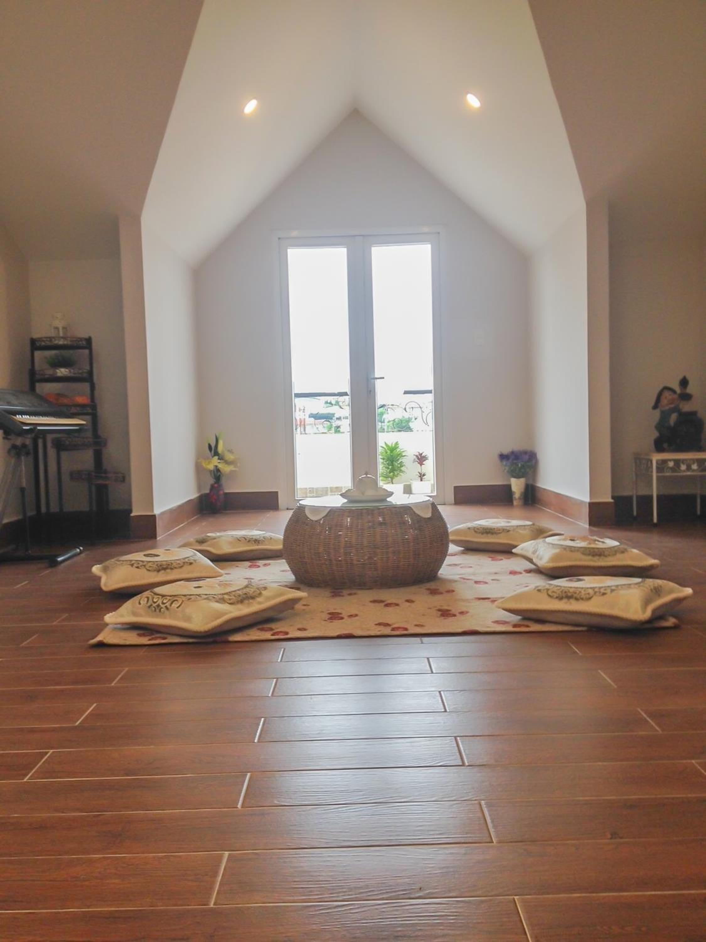 Jolie House