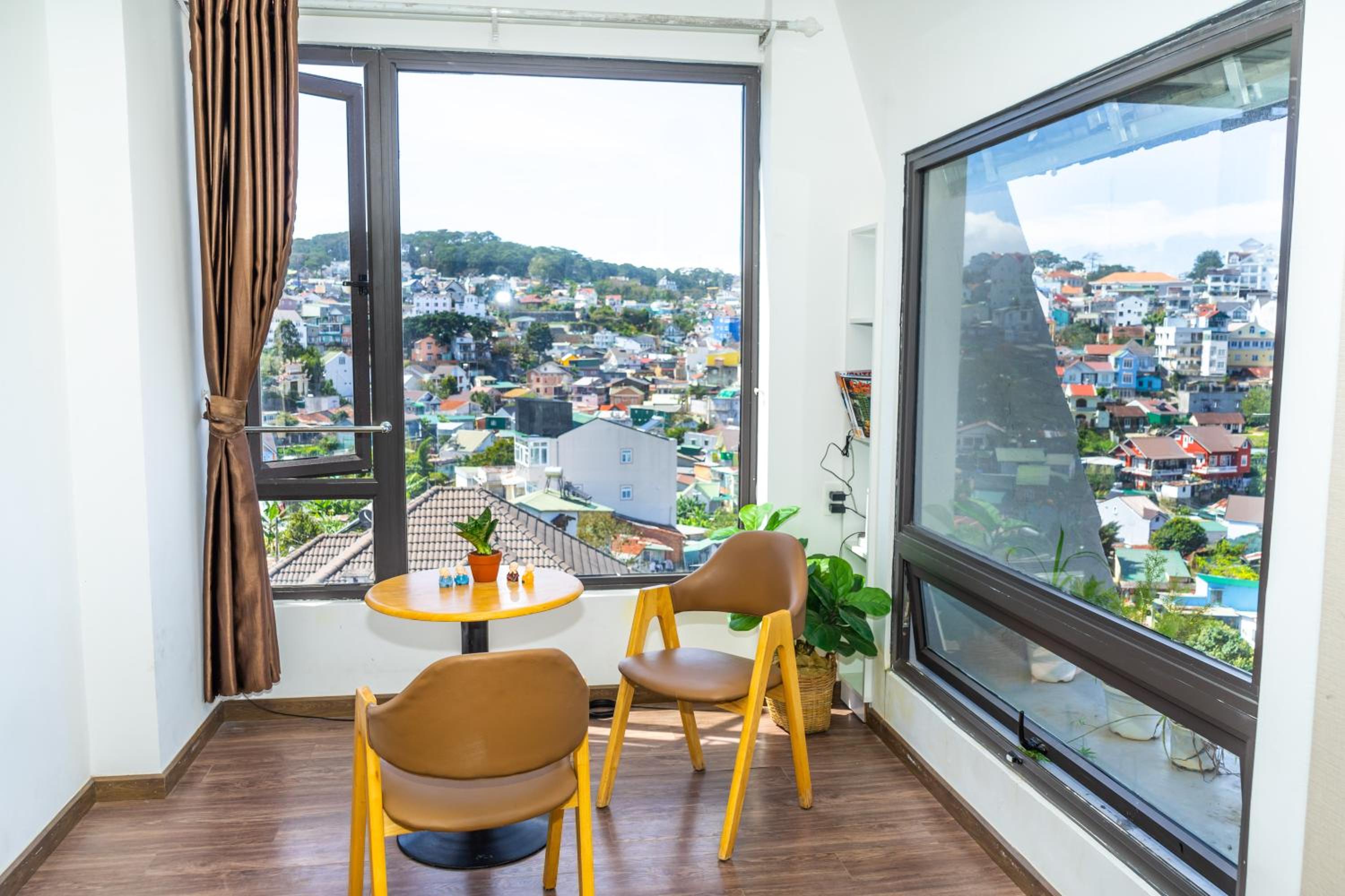 Ngàn Phố Studio & Love Hotel