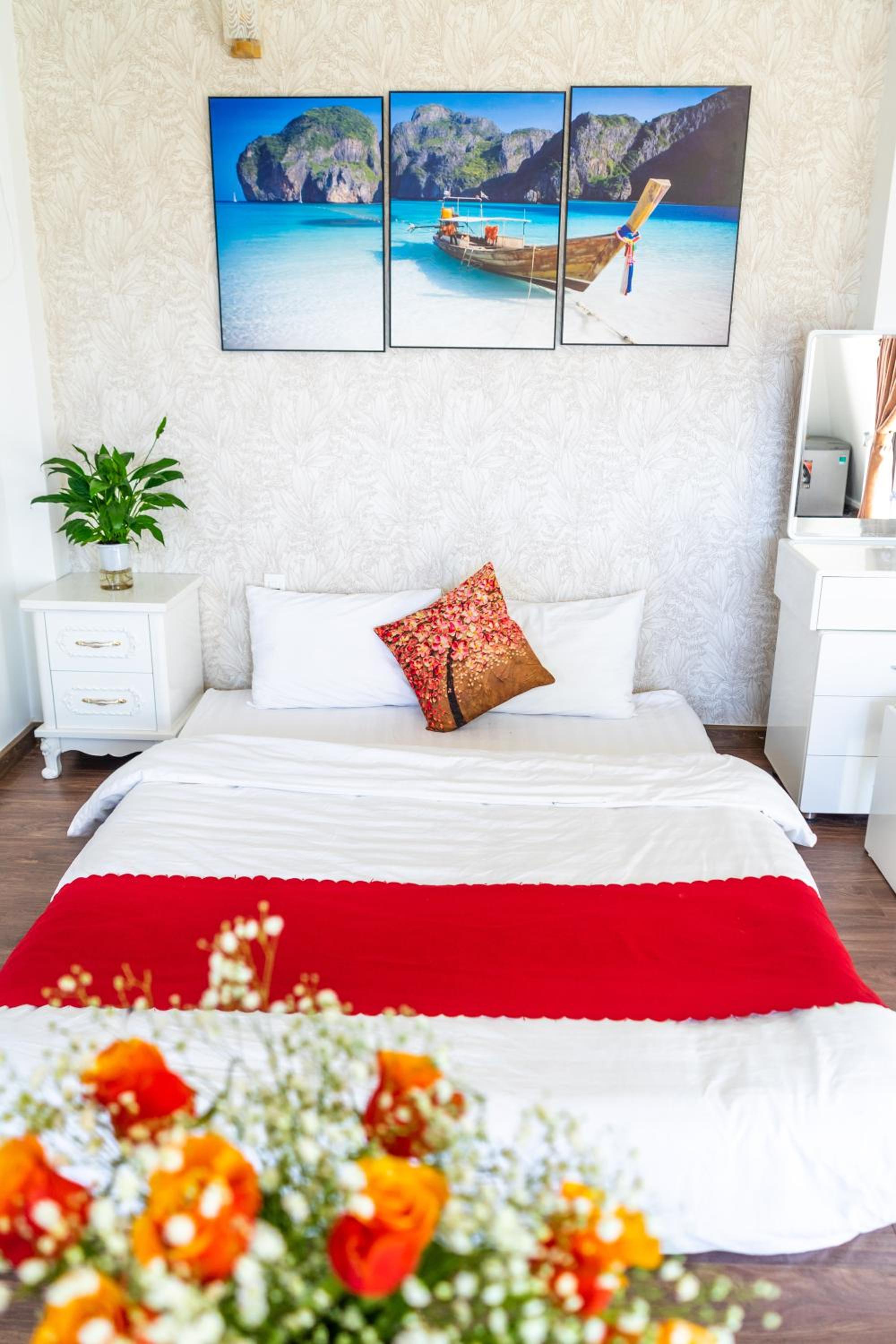 Ngàn Phố Studio & Love Hotel