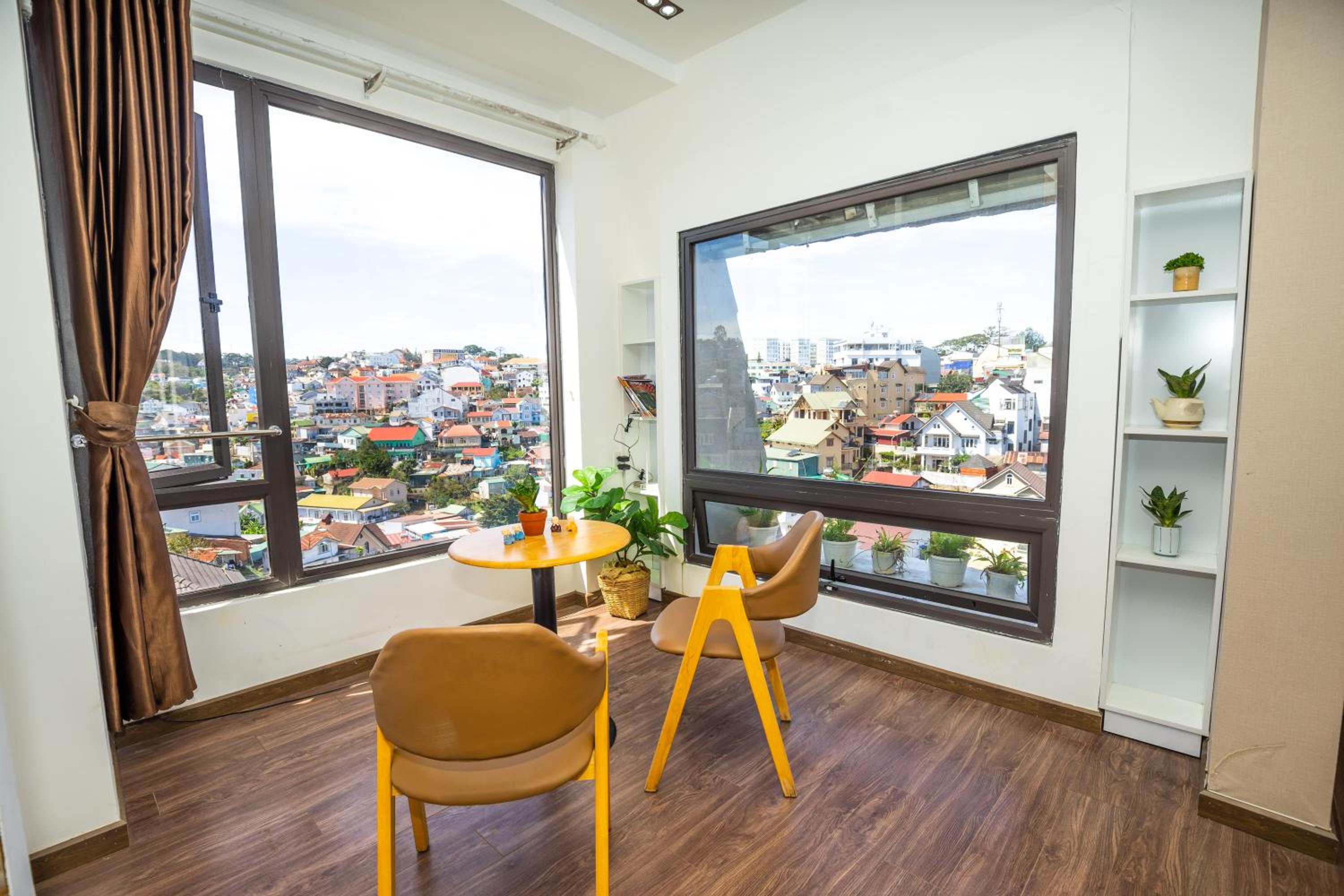 Ngàn Phố Studio & Love Hotel