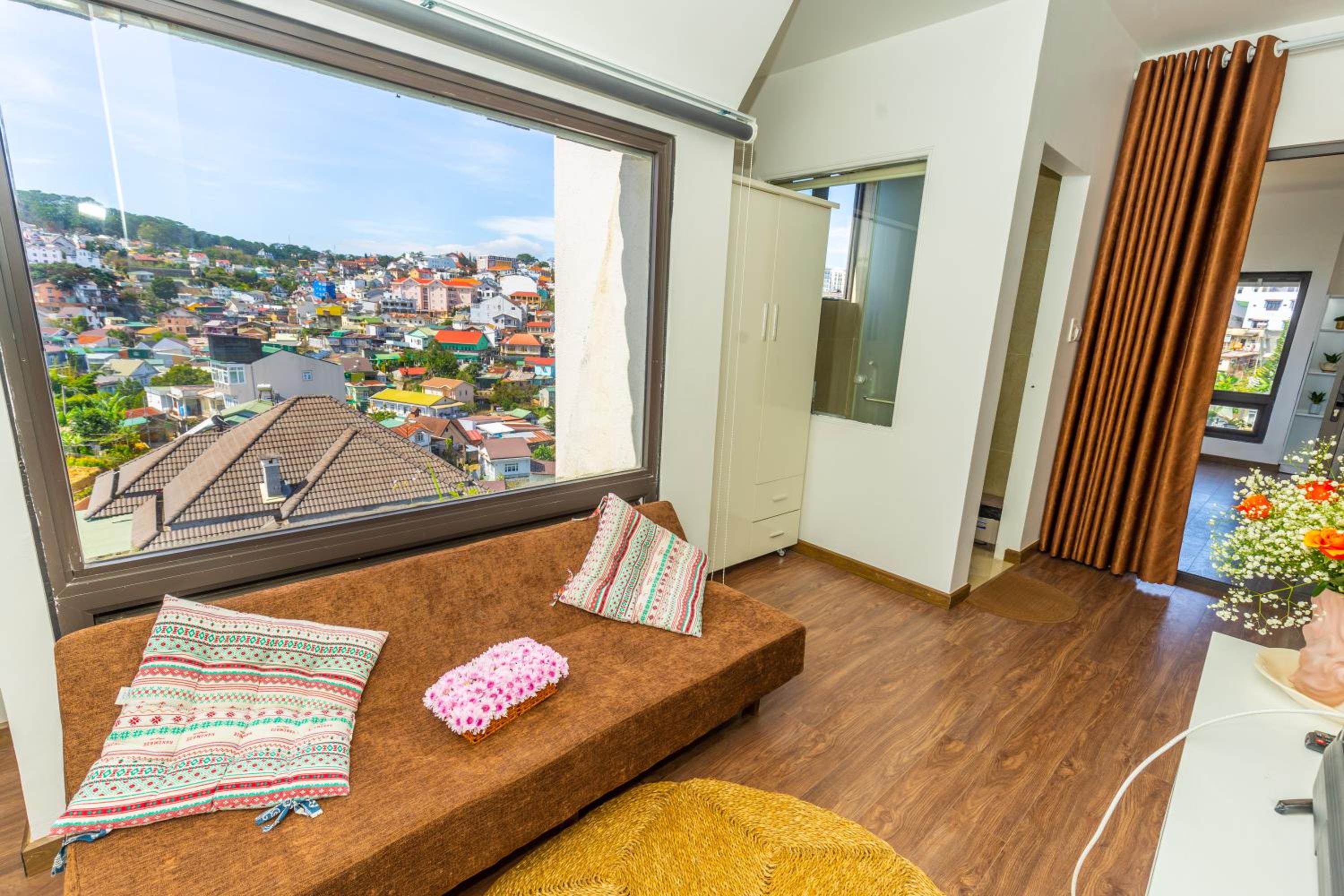 Ngàn Phố Studio & Love Hotel