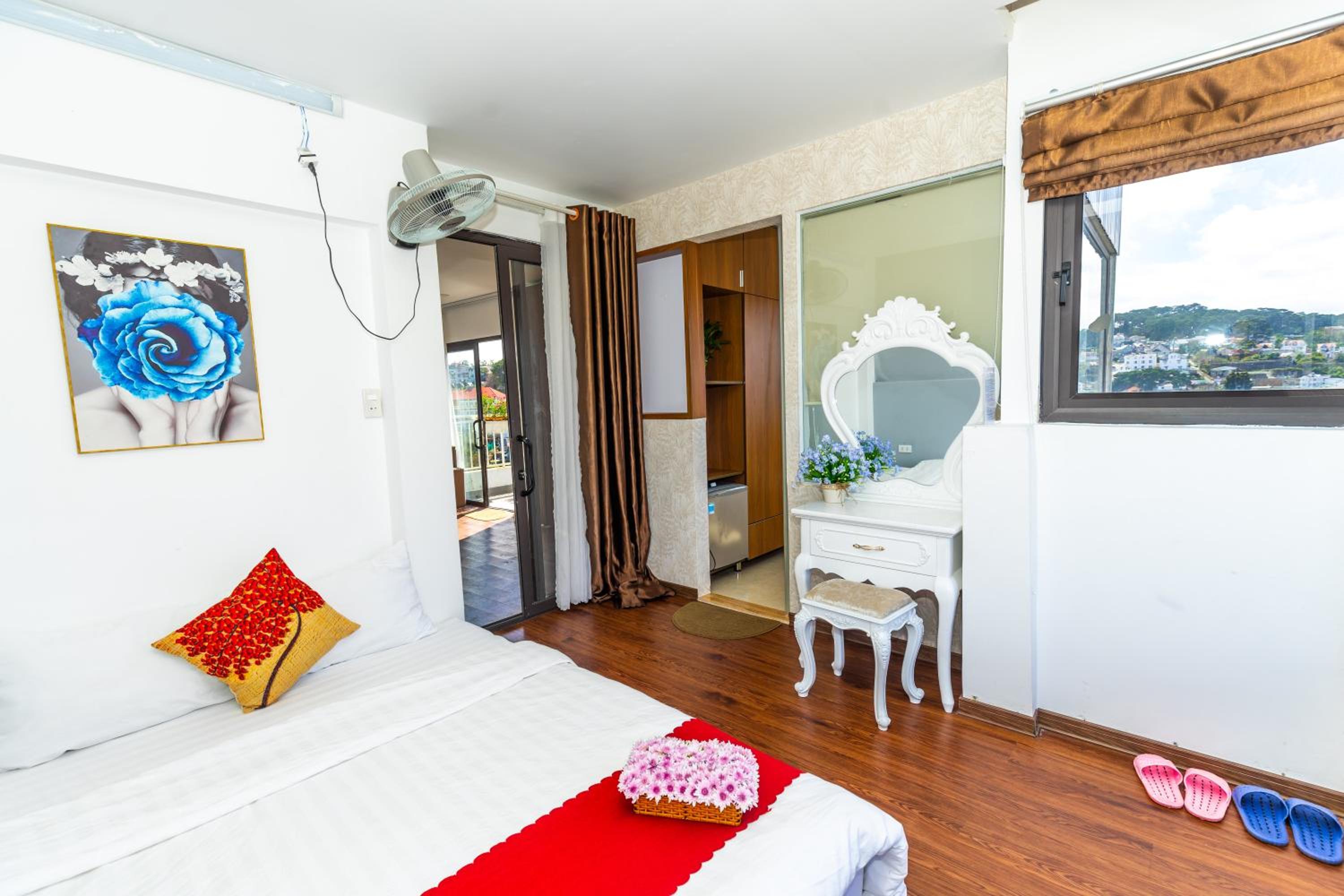 Ngàn Phố Studio & Love Hotel