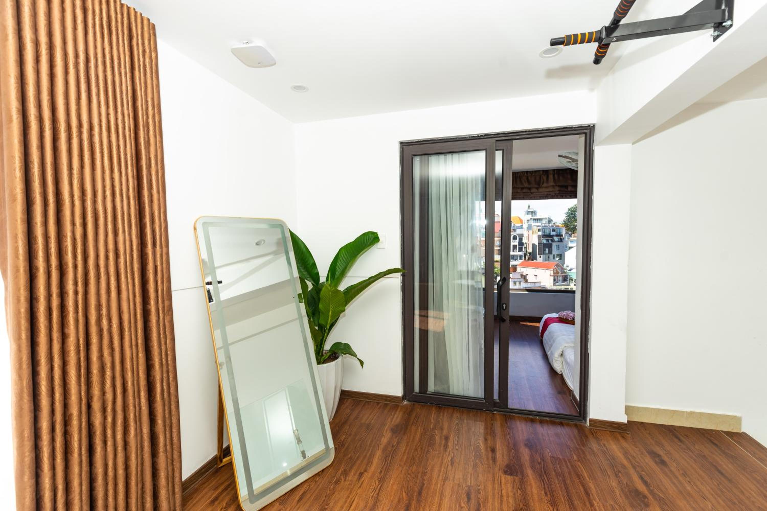 Ngàn Phố Studio & Love Hotel