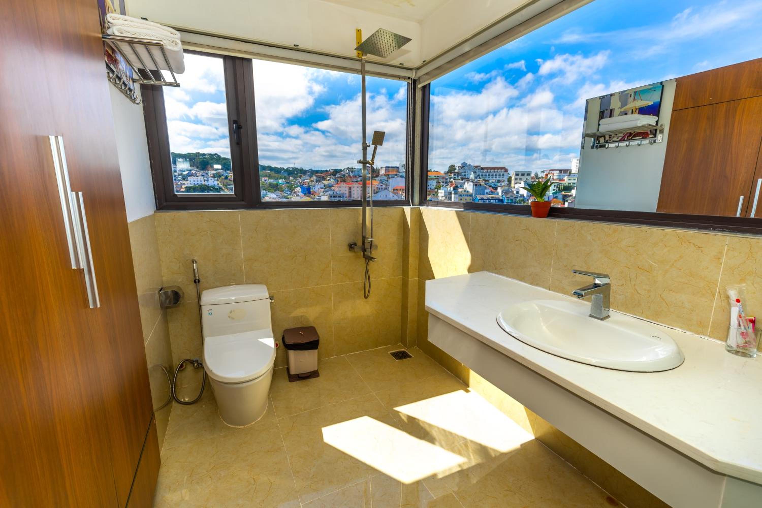 Ngàn Phố Studio & Love Hotel