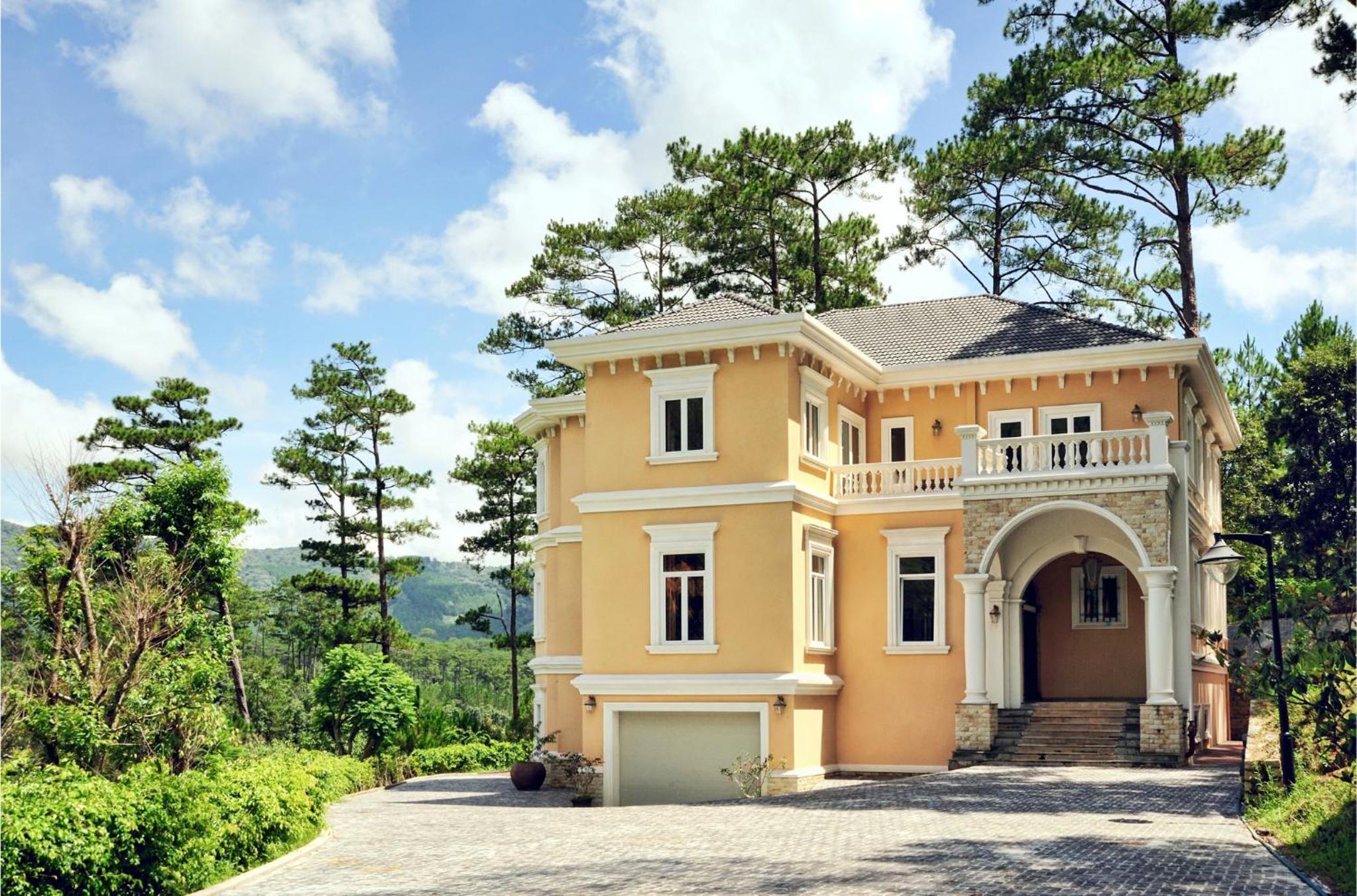 Dalat Edensee Lake Resort & Spa