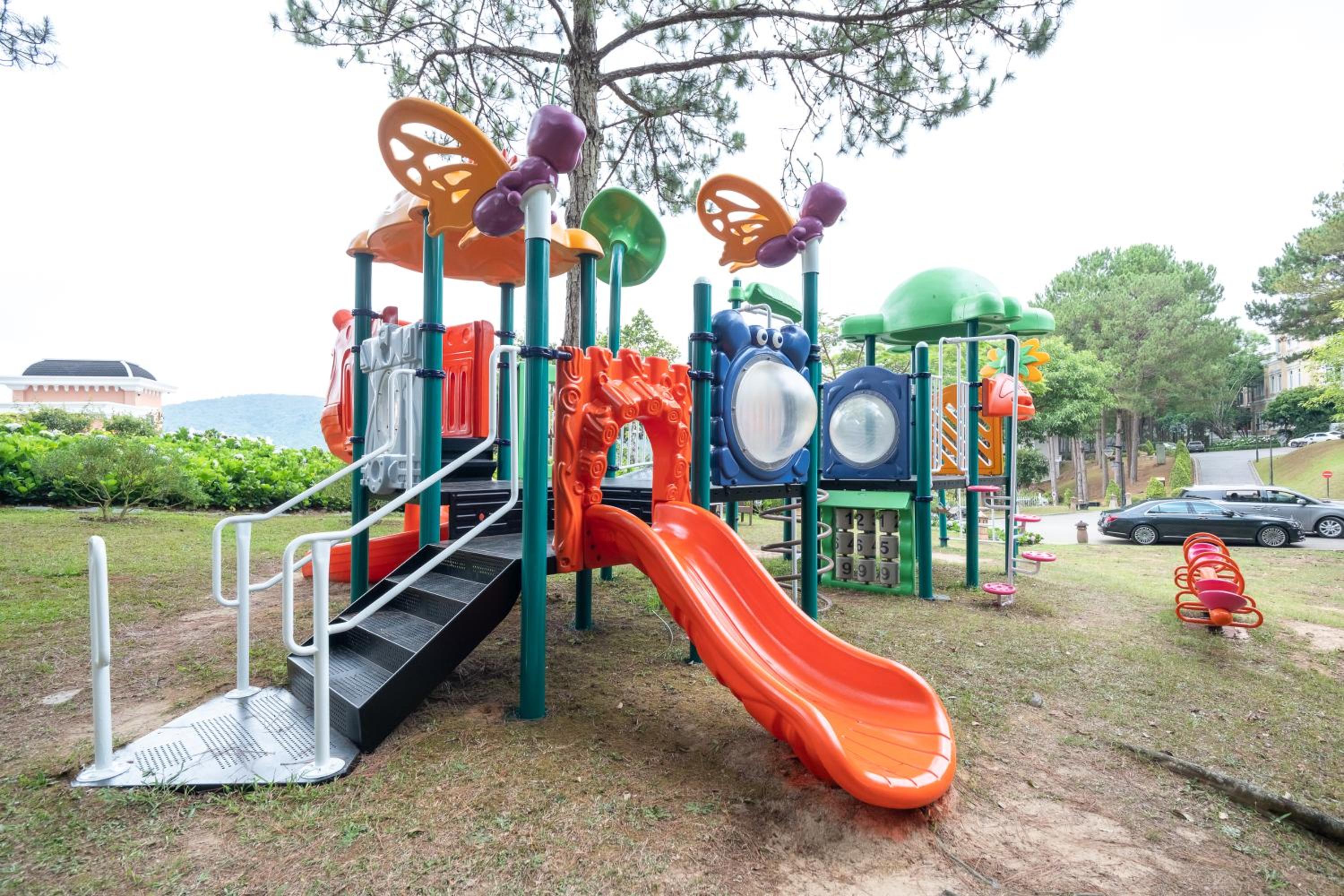 Dalat Edensee Lake Resort & Spa