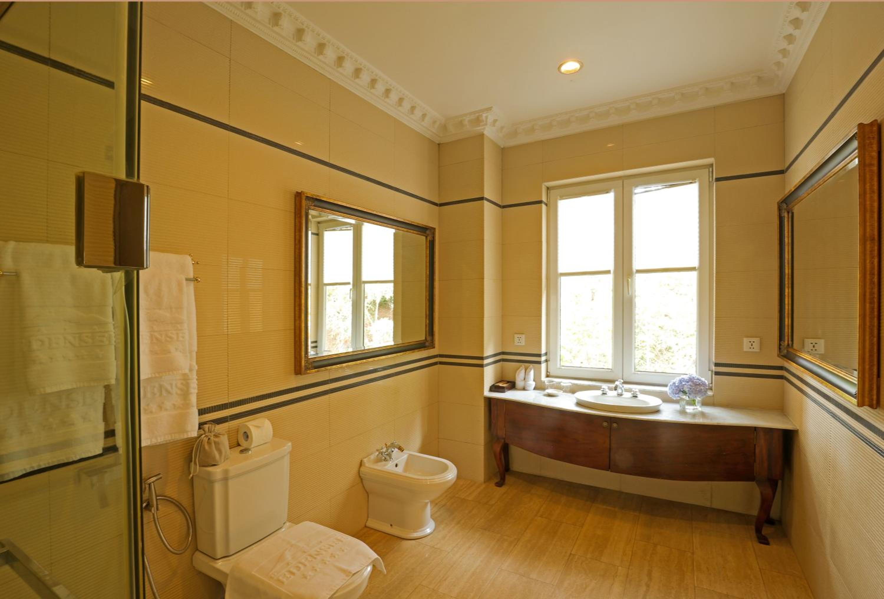 Dalat Edensee Lake Resort & Spa