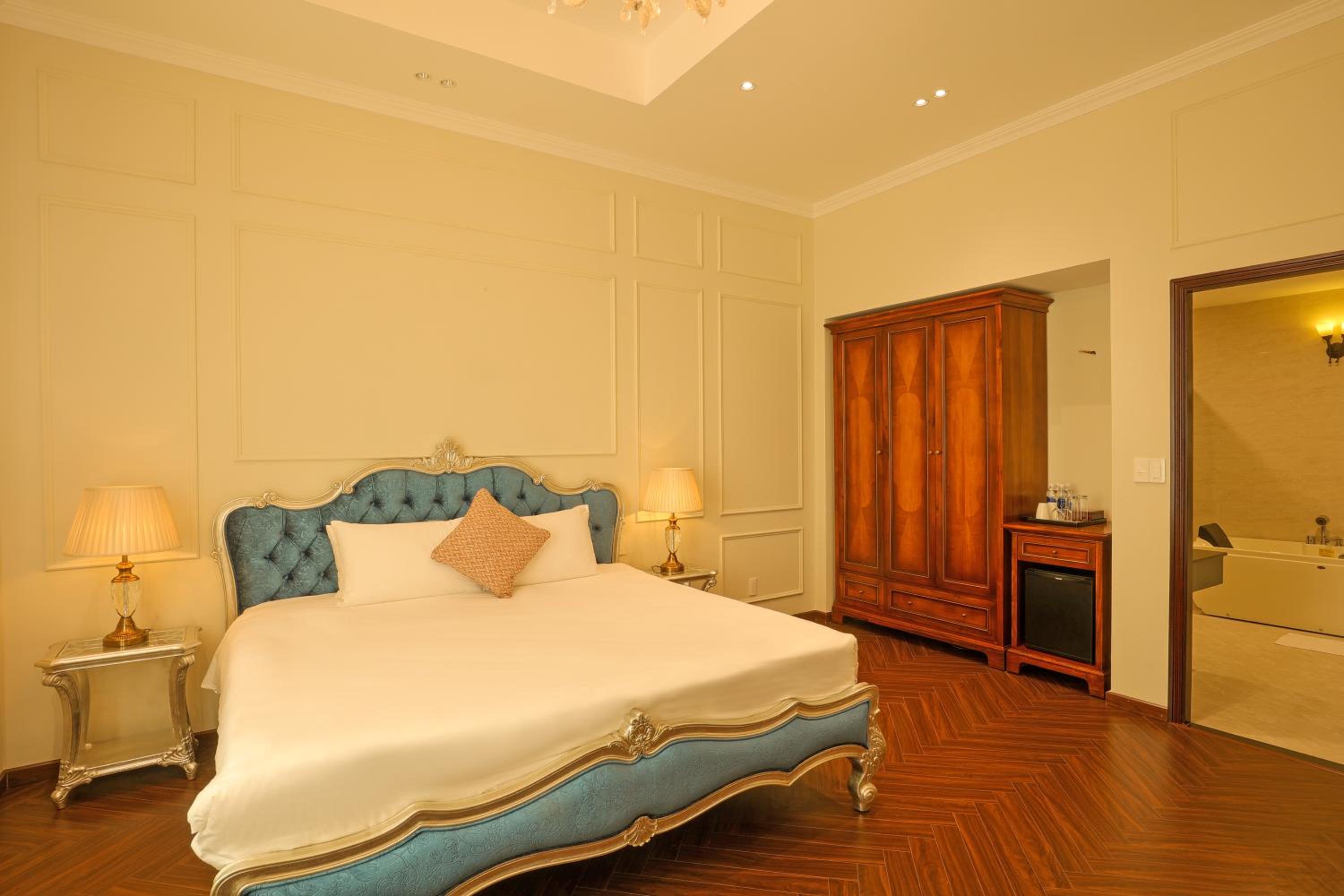 Dalat Edensee Lake Resort & Spa