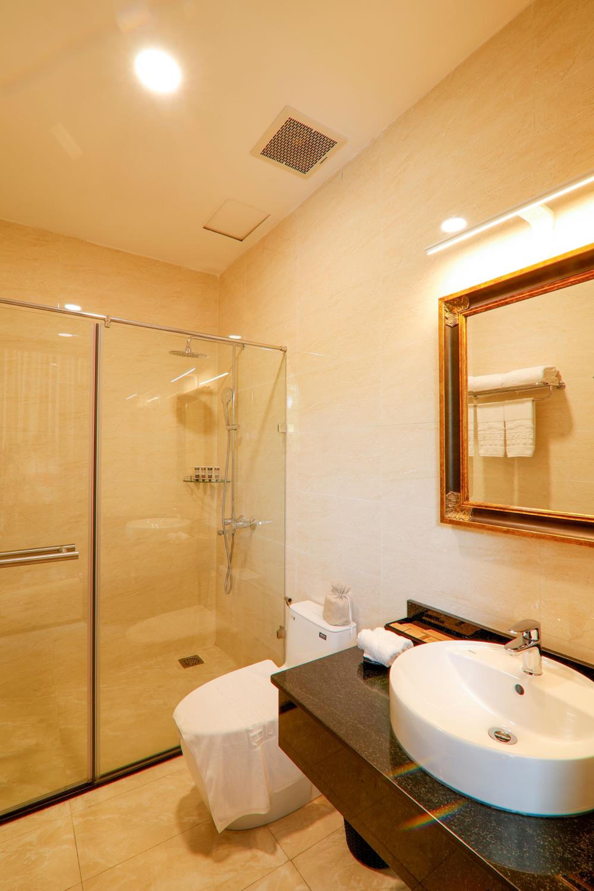 Dalat Edensee Lake Resort & Spa