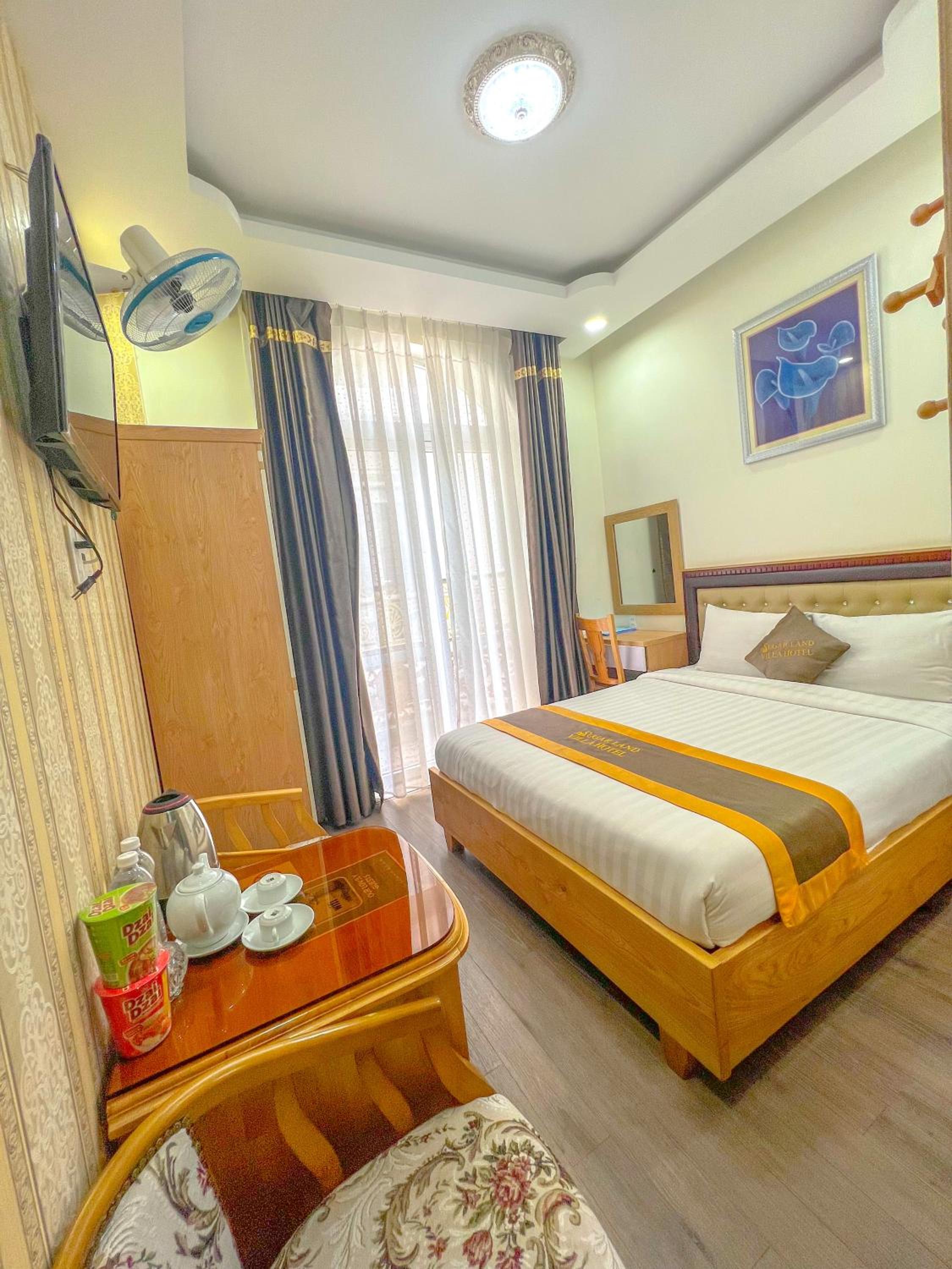 Sugar Land Villa Hotel