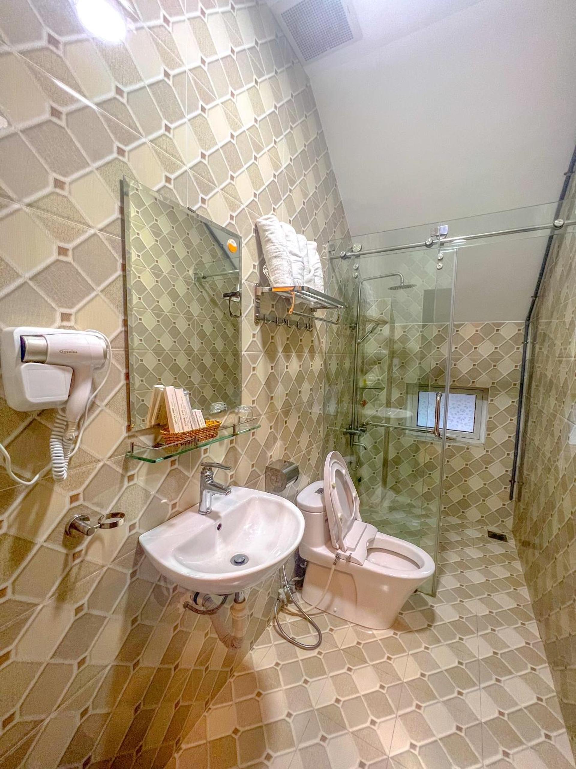 Sugar Land Villa Hotel