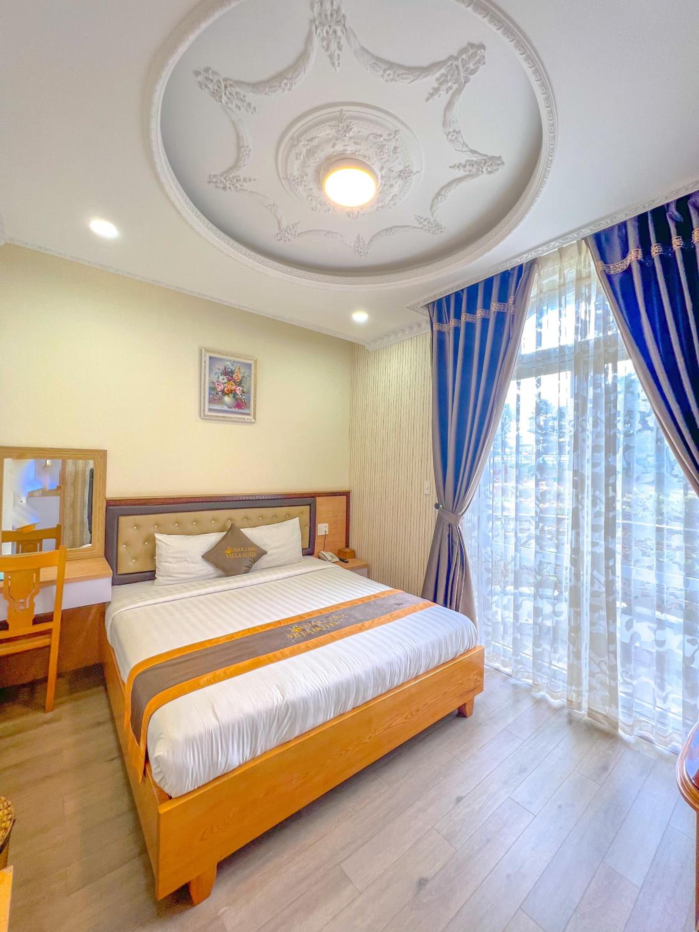 Sugar Land Villa Hotel