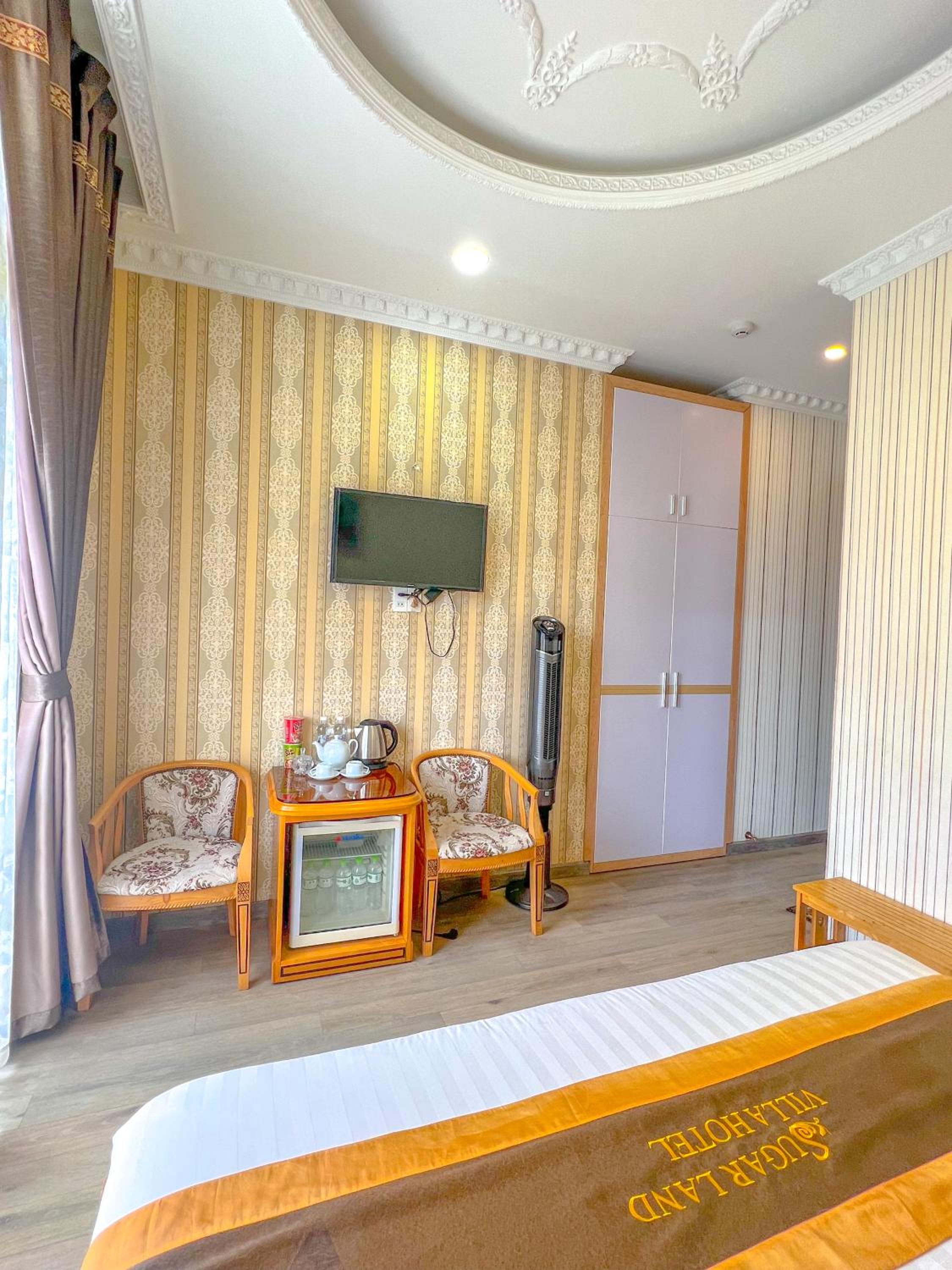 Sugar Land Villa Hotel