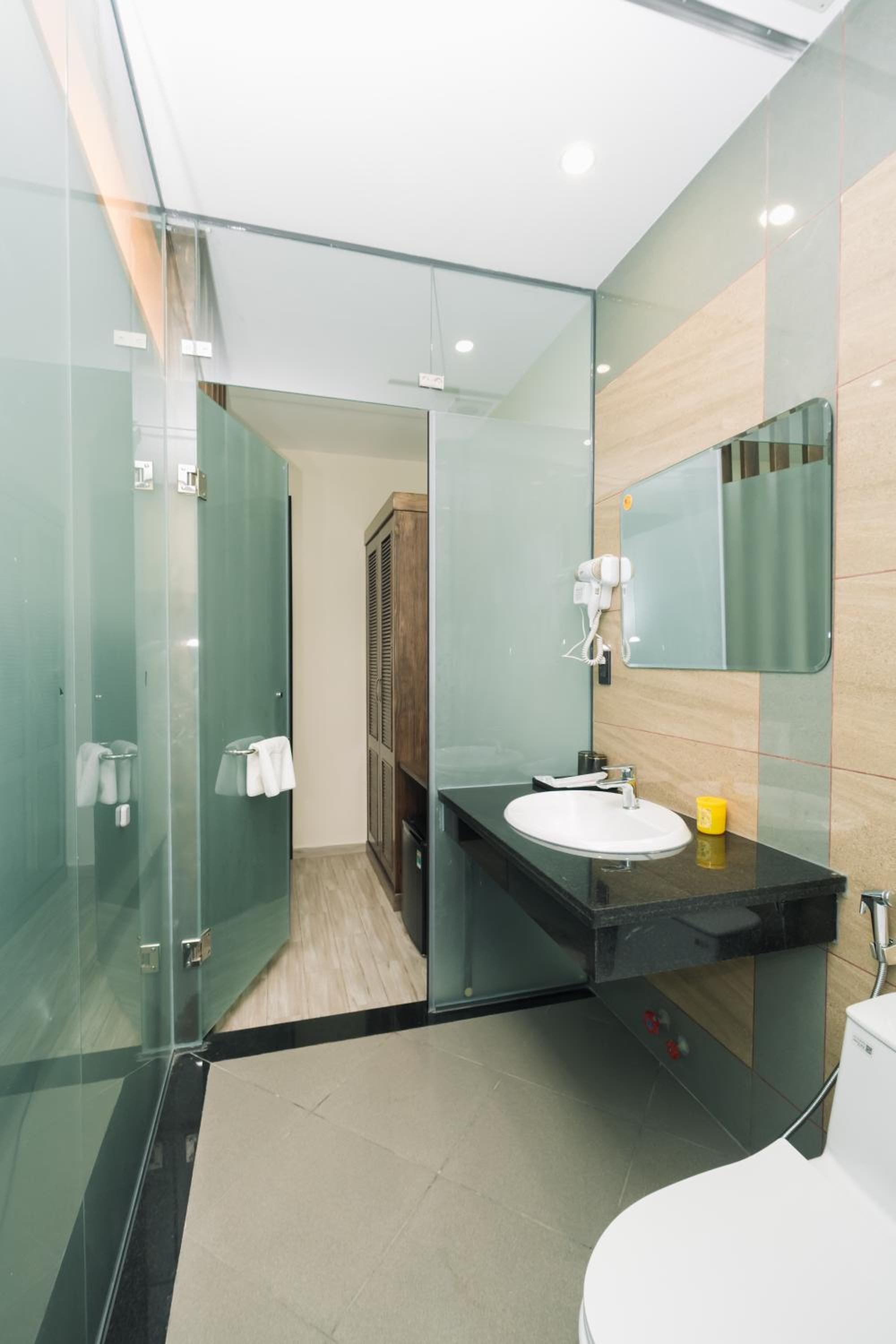 Greenview City Hotel
