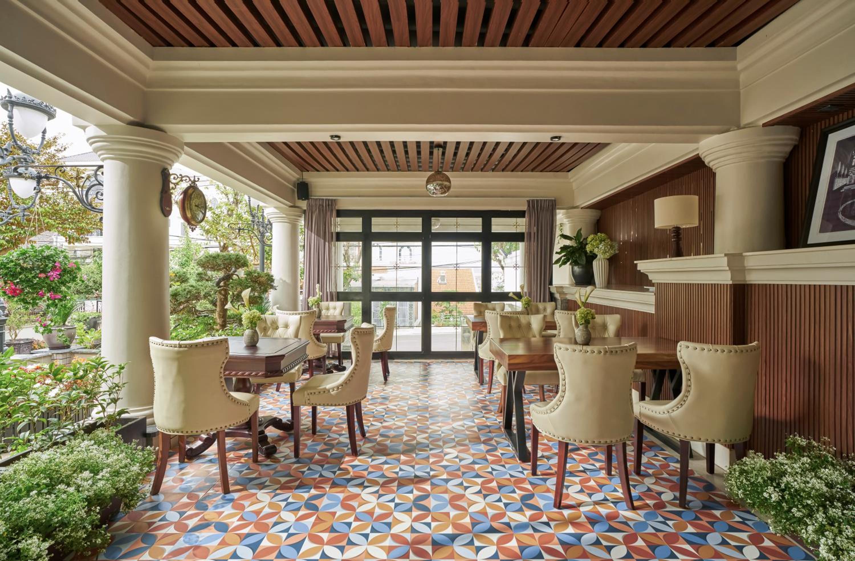 NIA Hotel
