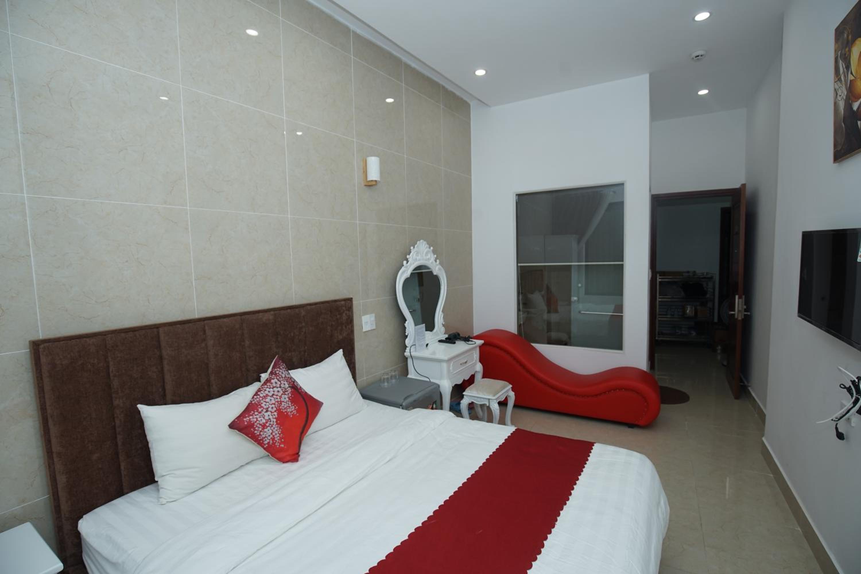 Ngàn Phố Studio & Love Hotel