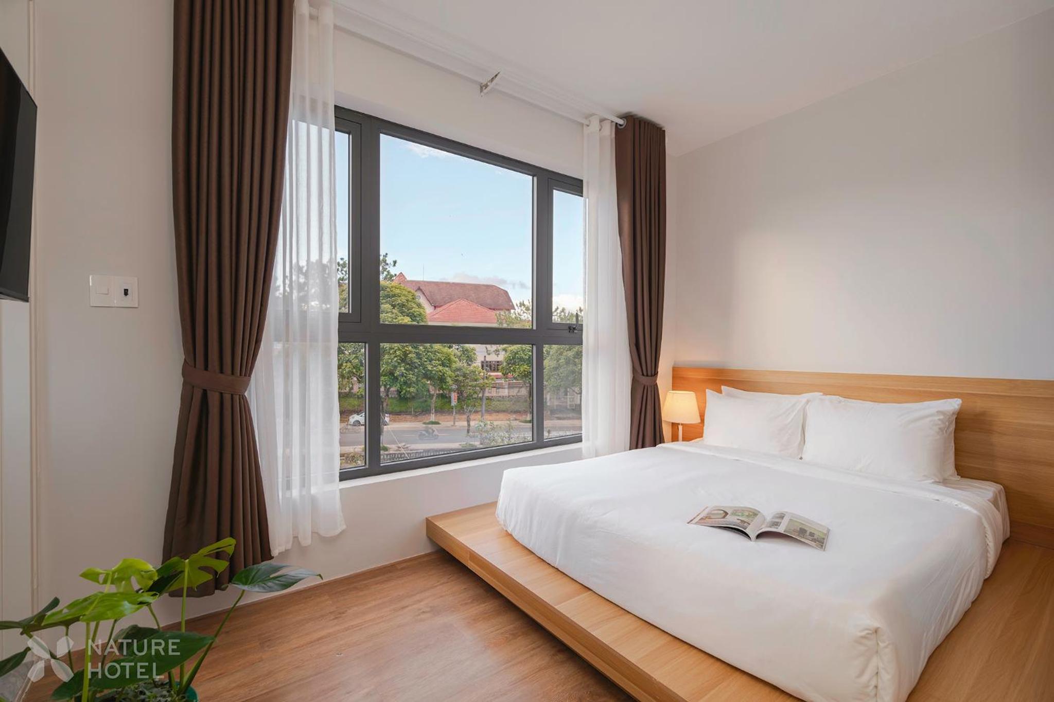 Nature Hotel - Le Hong Phong