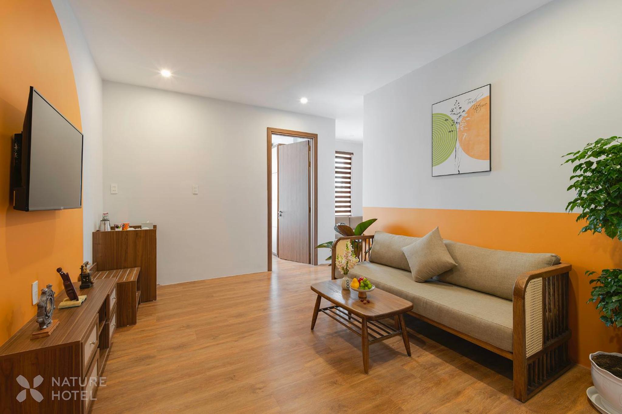 Nature Hotel - Le Hong Phong