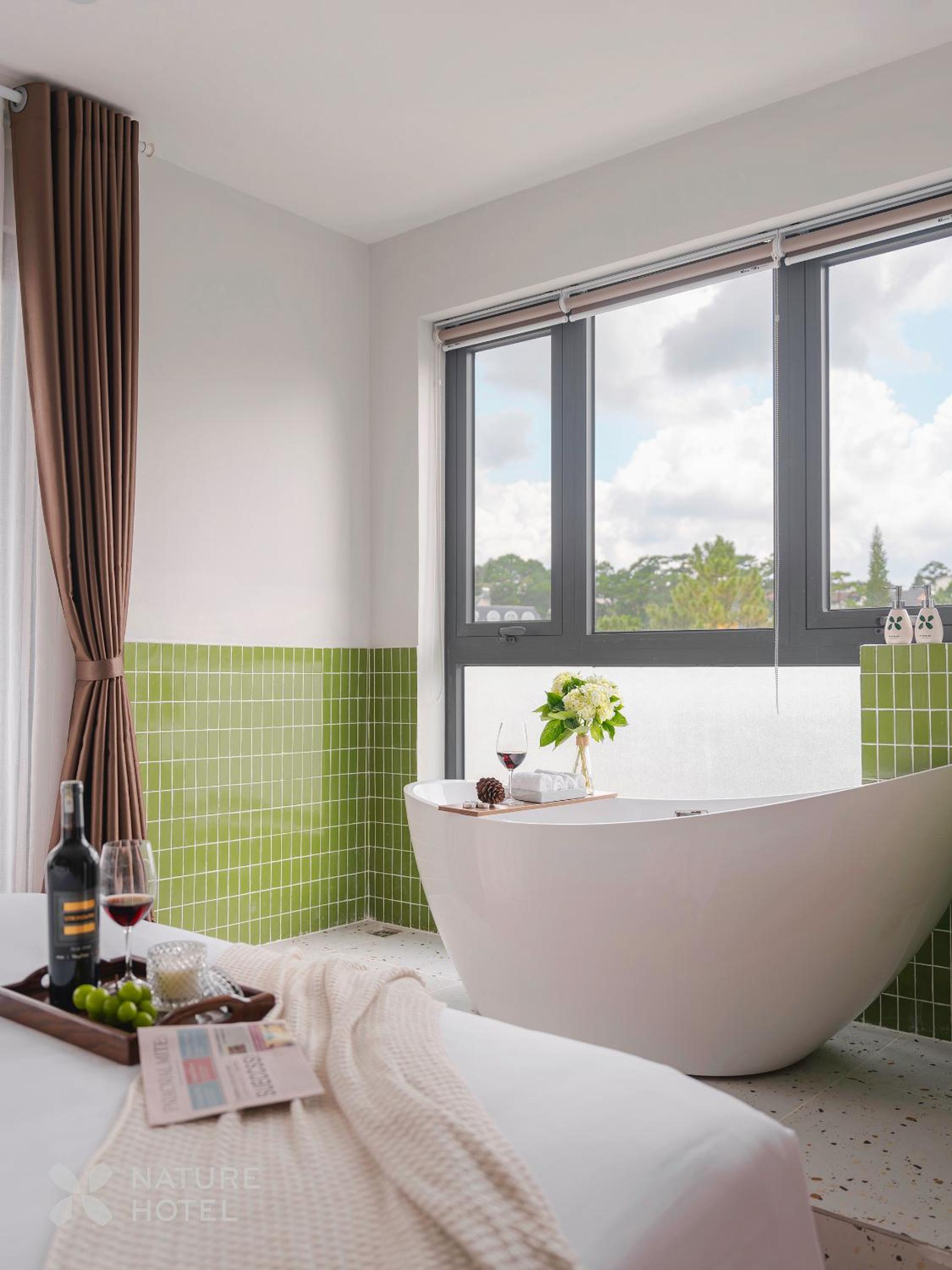 Nature Hotel - Le Hong Phong