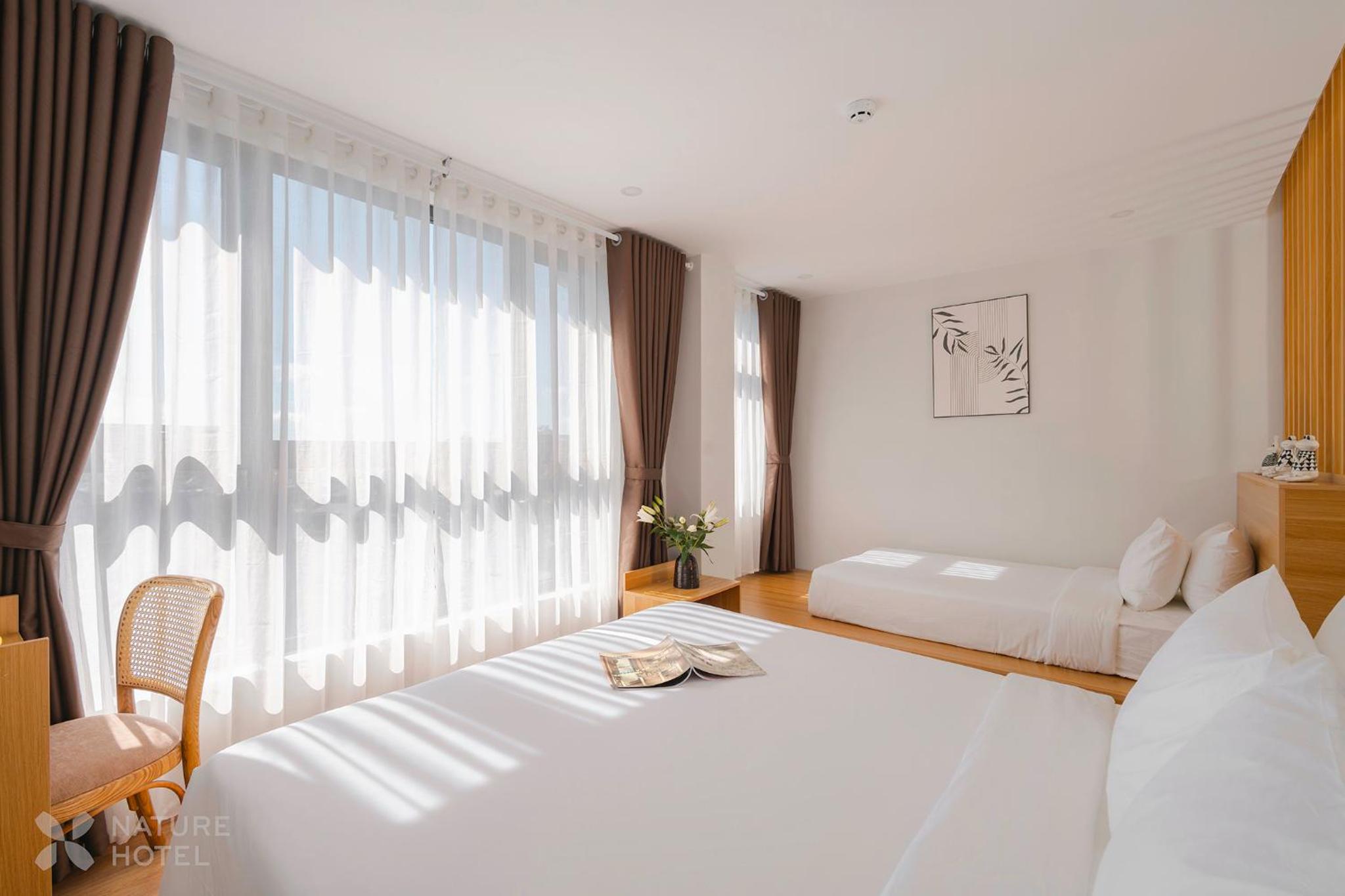 Nature Hotel - Le Hong Phong