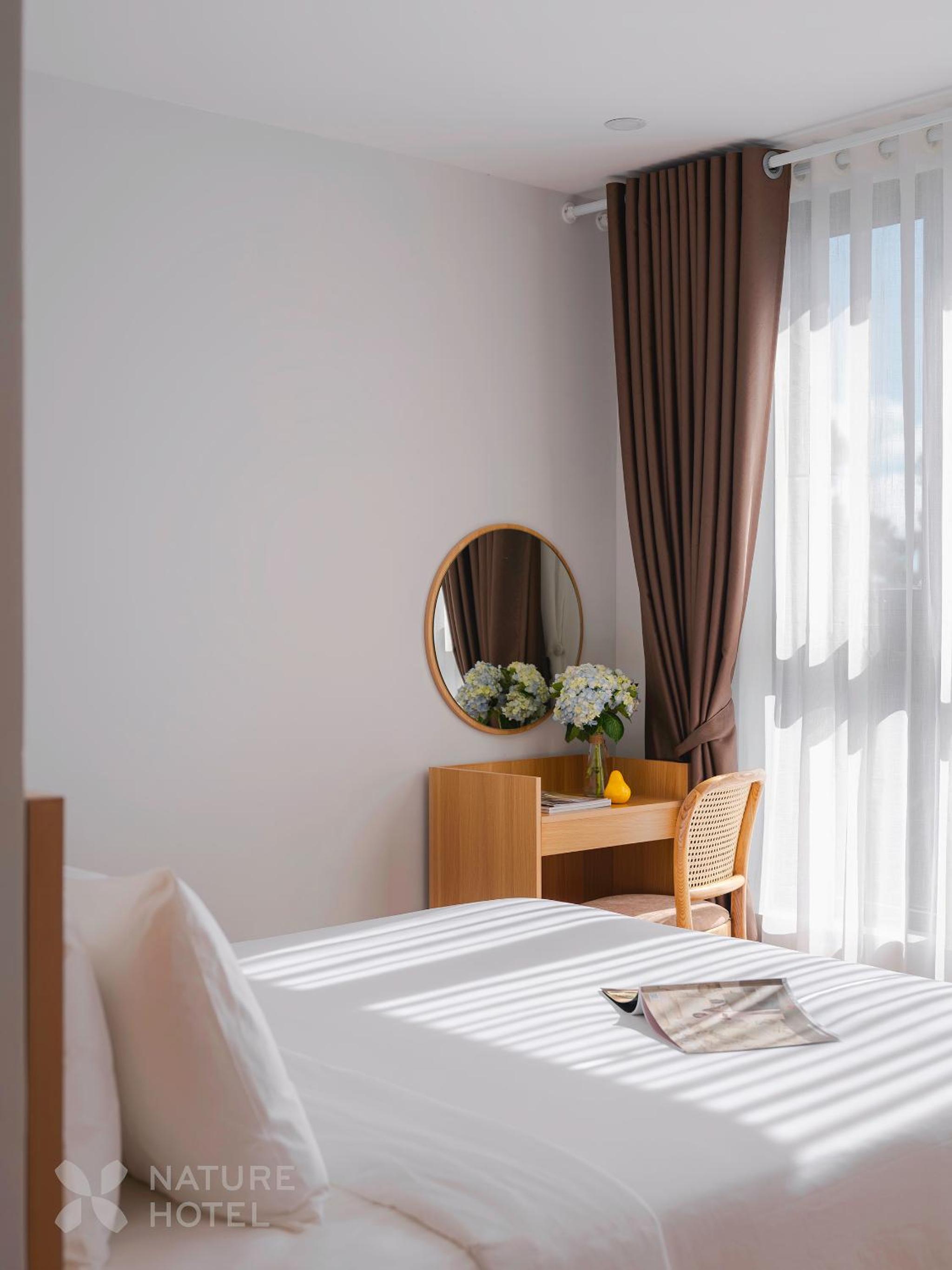 Nature Hotel - Le Hong Phong