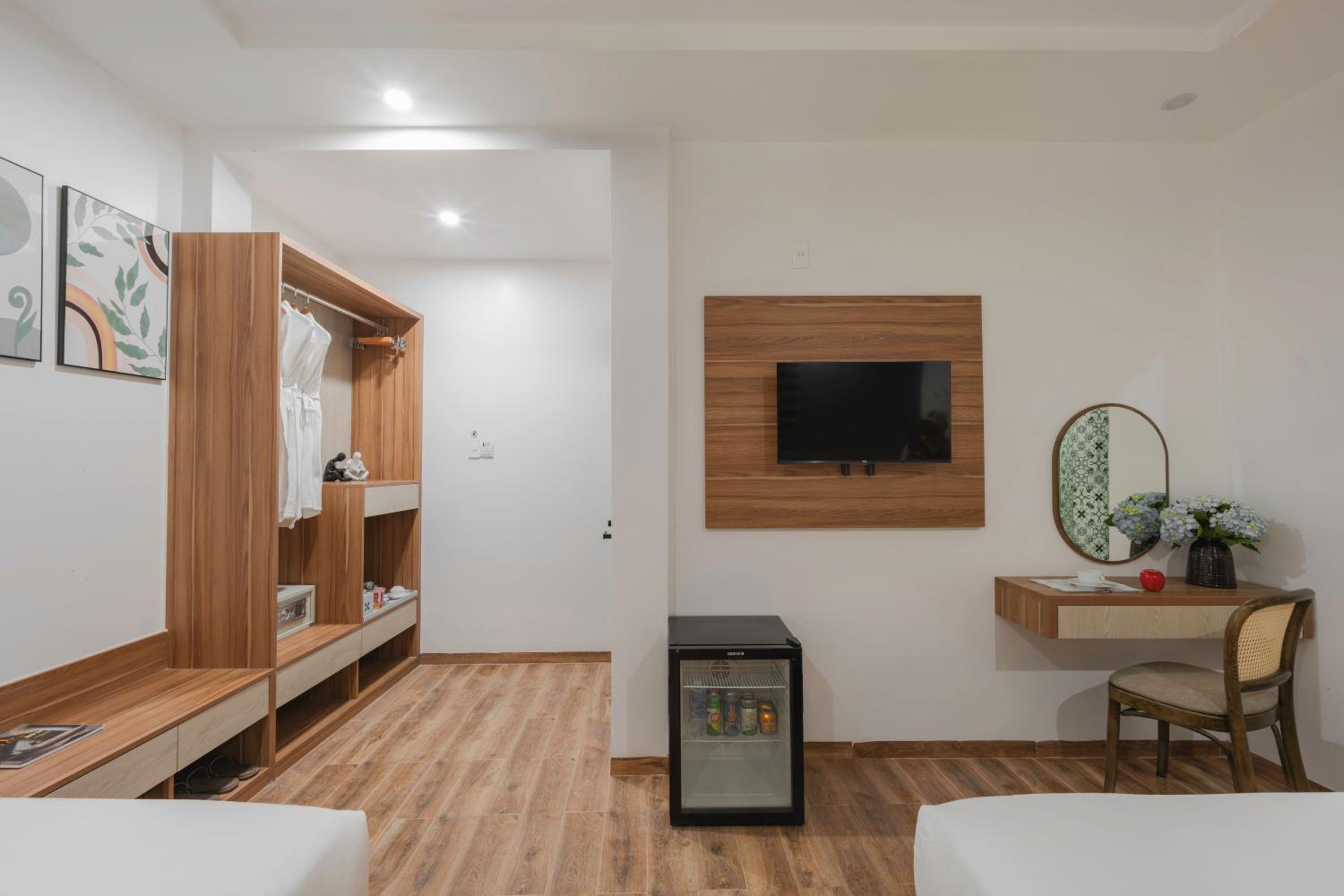 Nature Hotel - Nam Ky Khoi Nghia