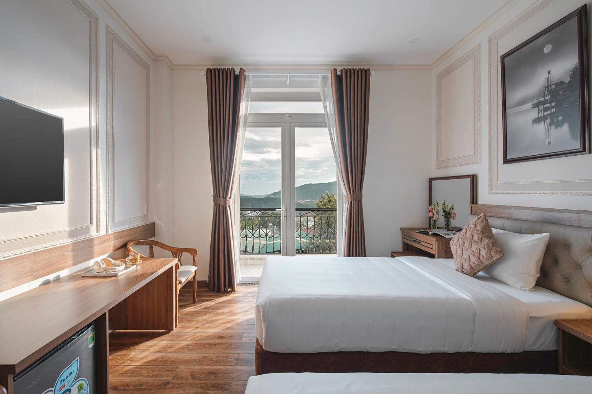 Dalat Roof Hotel