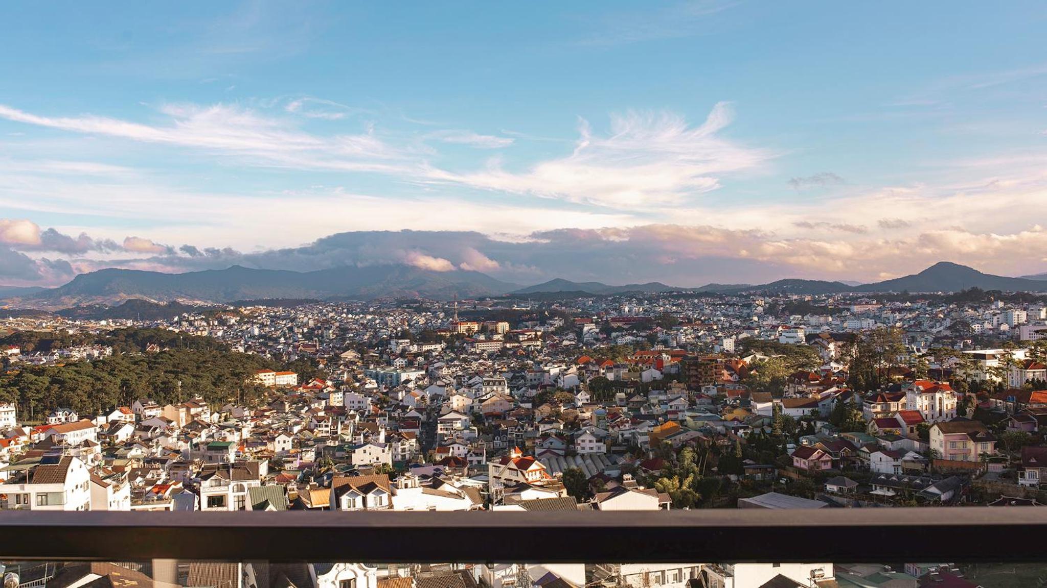 Dalat Roof Hotel