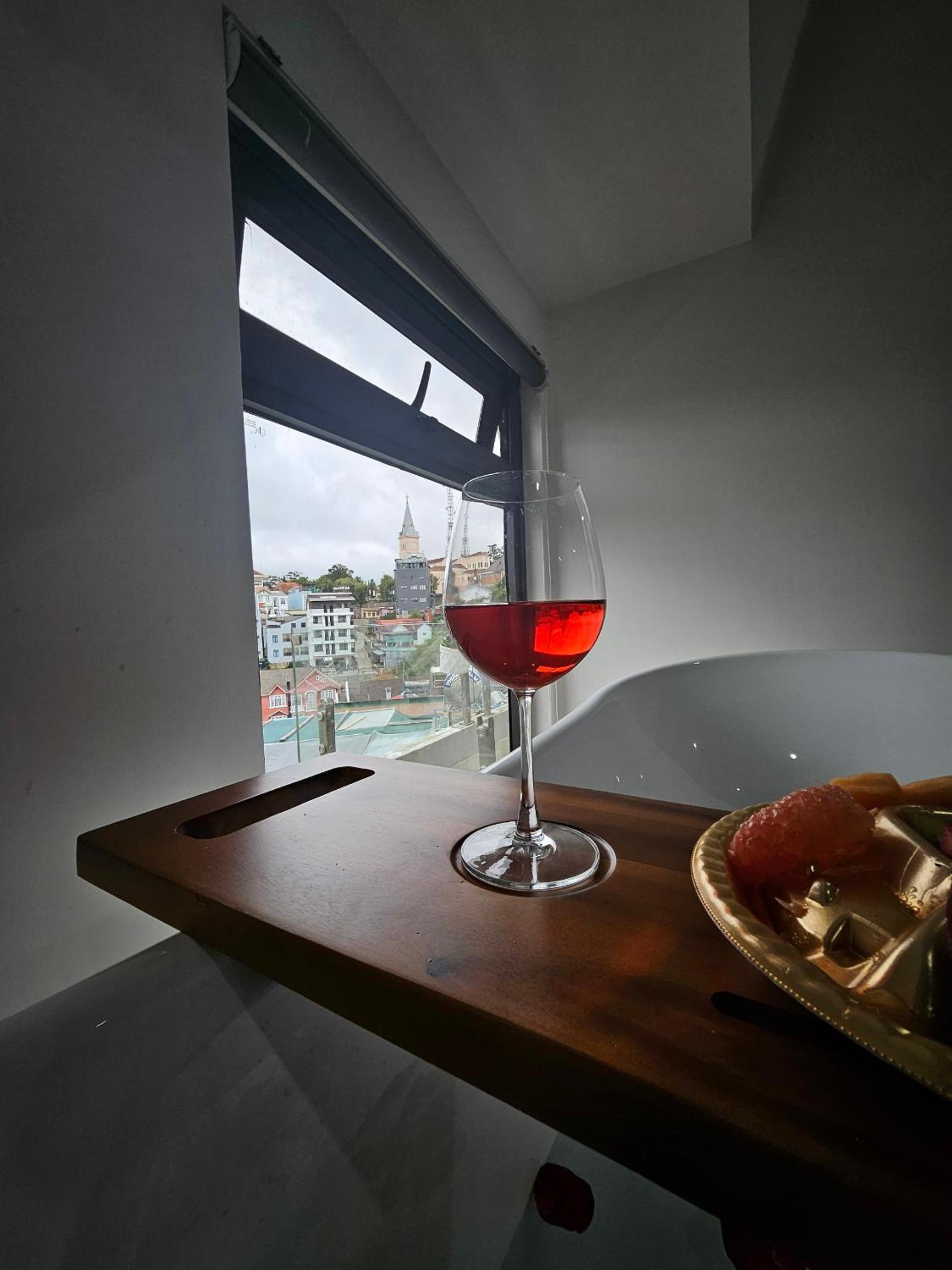 Ngàn Phố Studio & Love Hotel