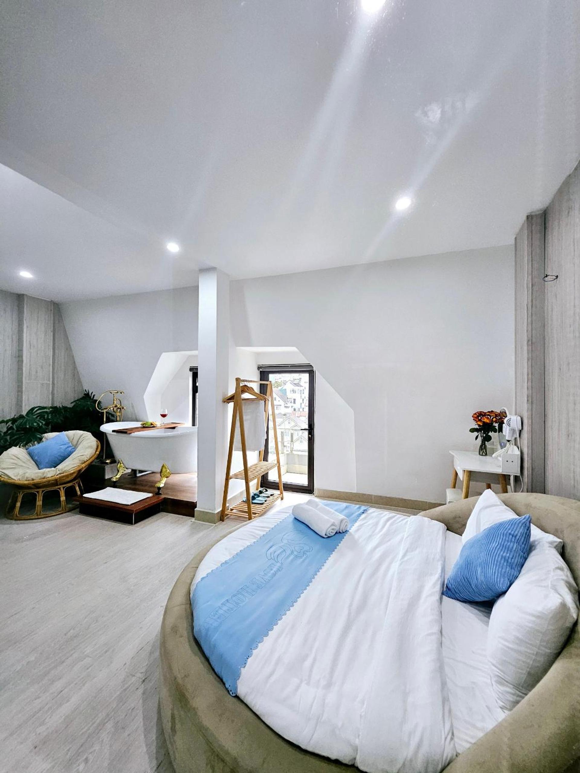 Ngàn Phố Studio & Love Hotel
