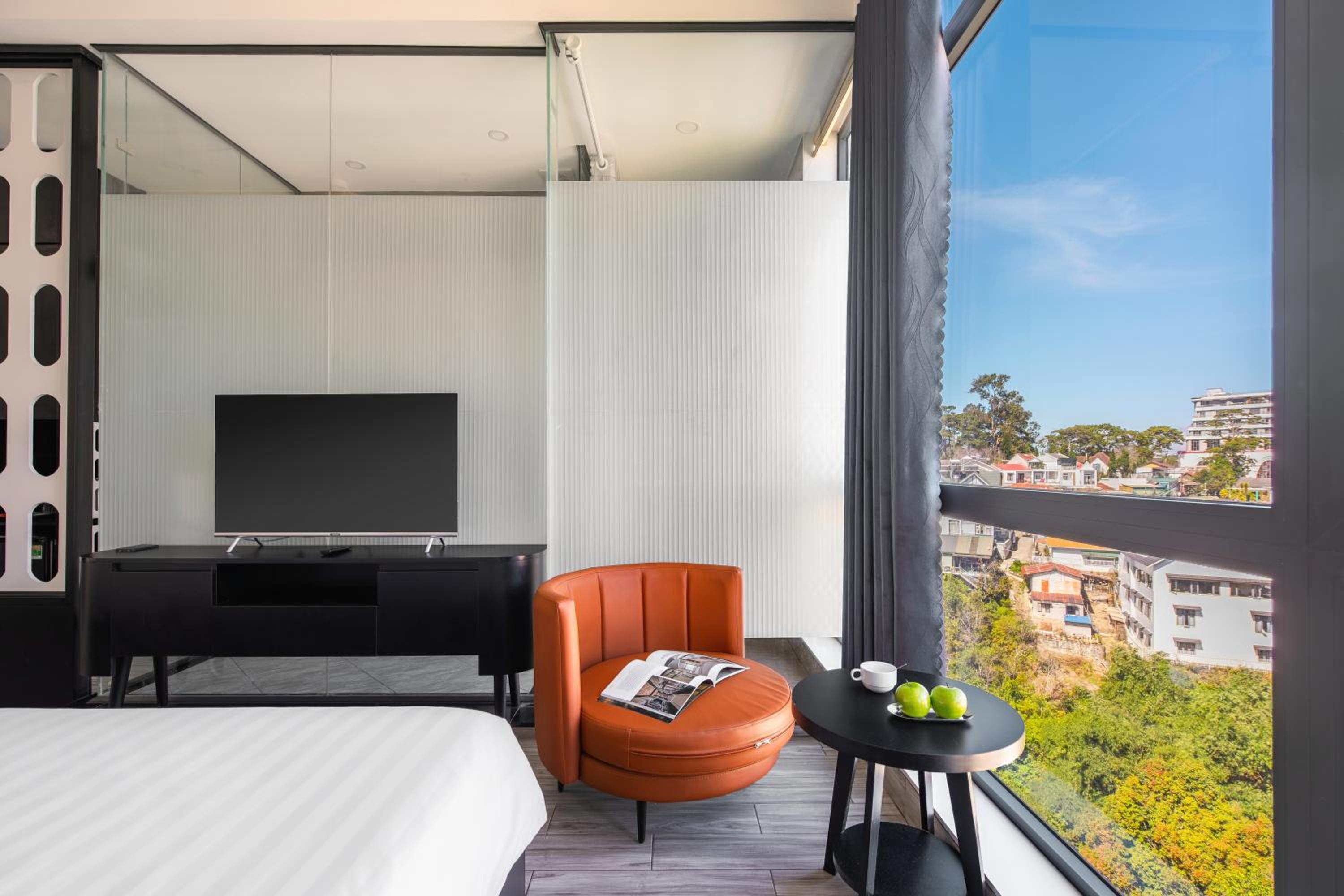 Greenview City Hotel