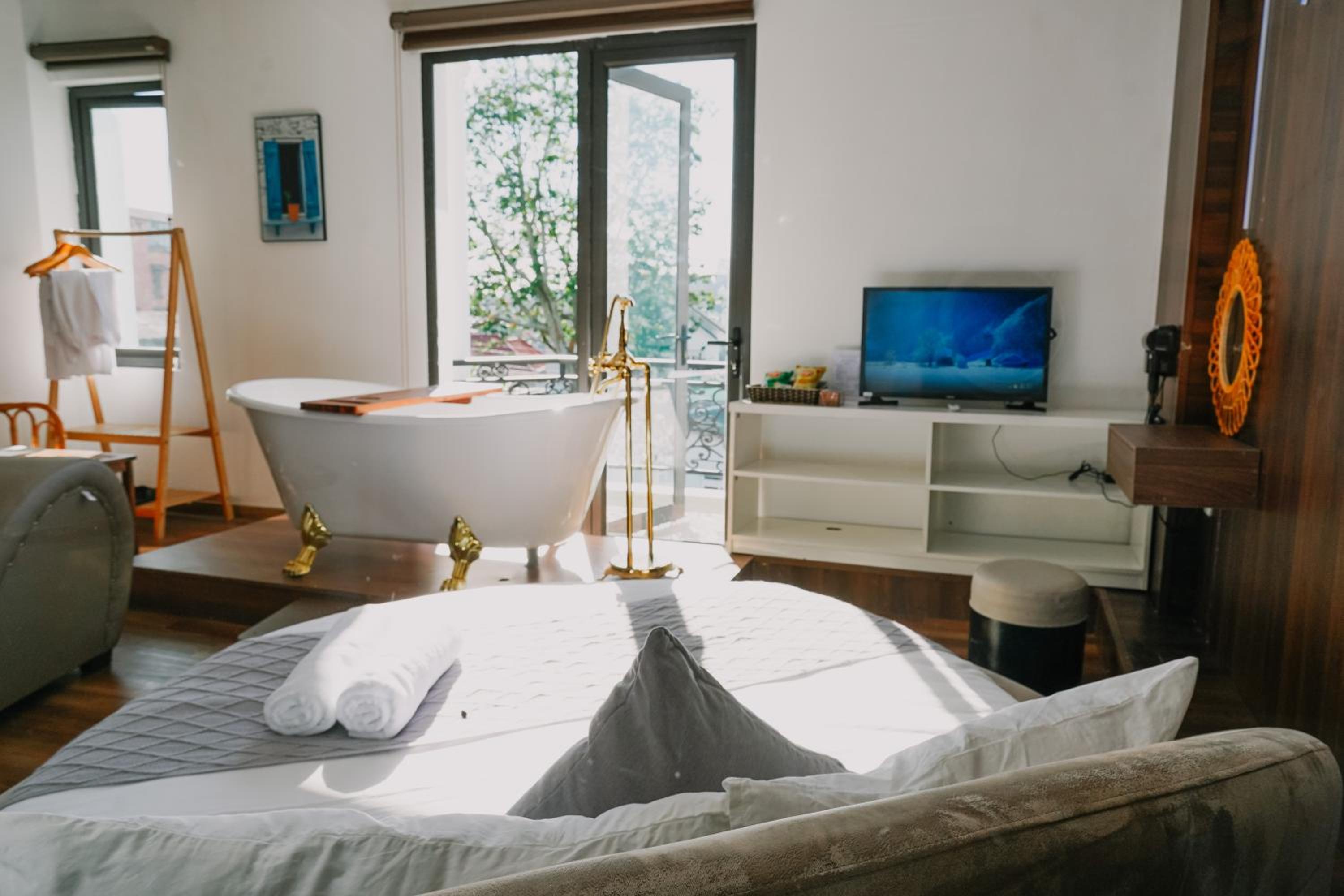 Ngàn Phố Studio & Love Hotel